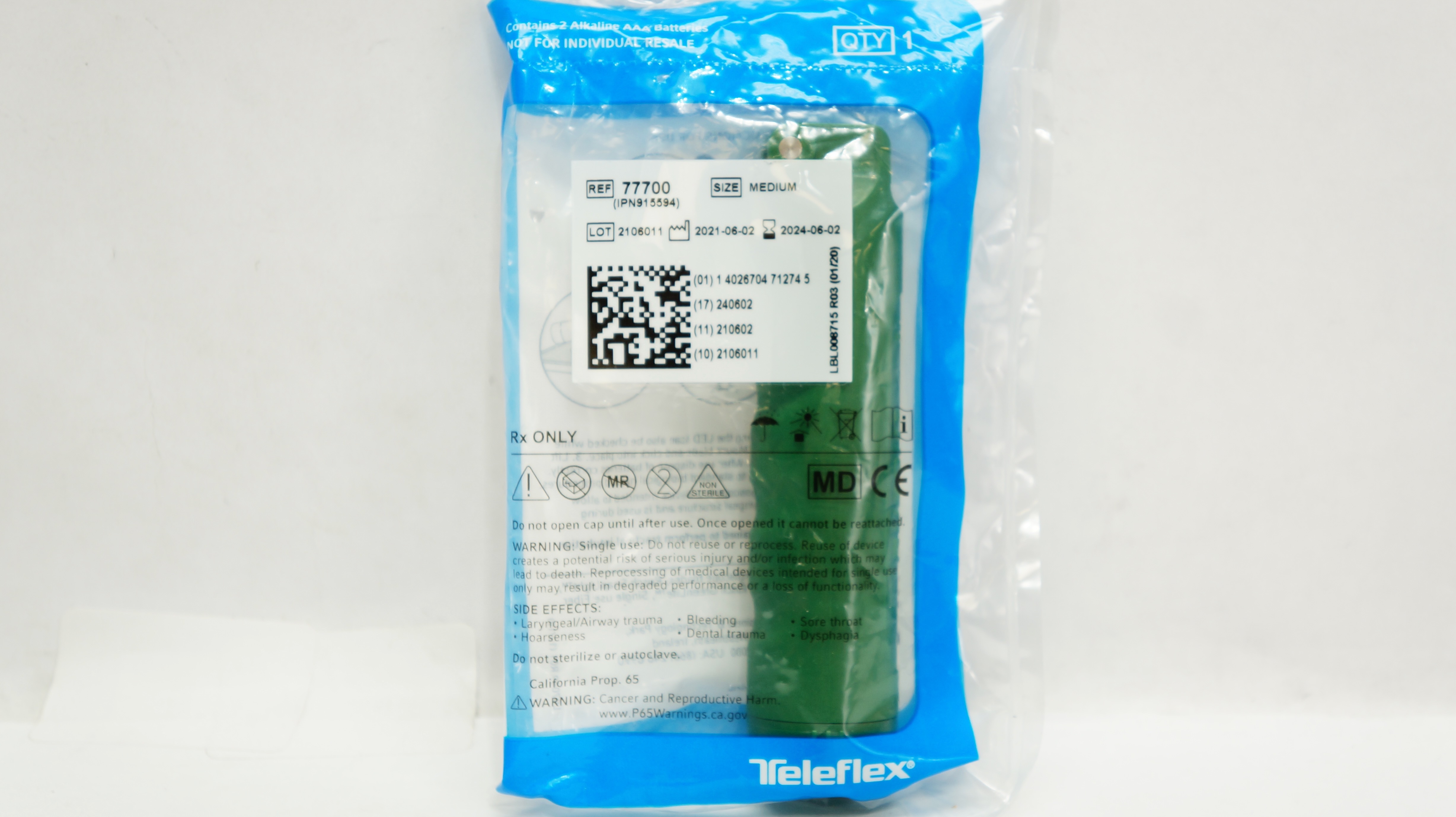 Teleflex 77700 Rusch DispoLED Laryngoscope Handle, Medium