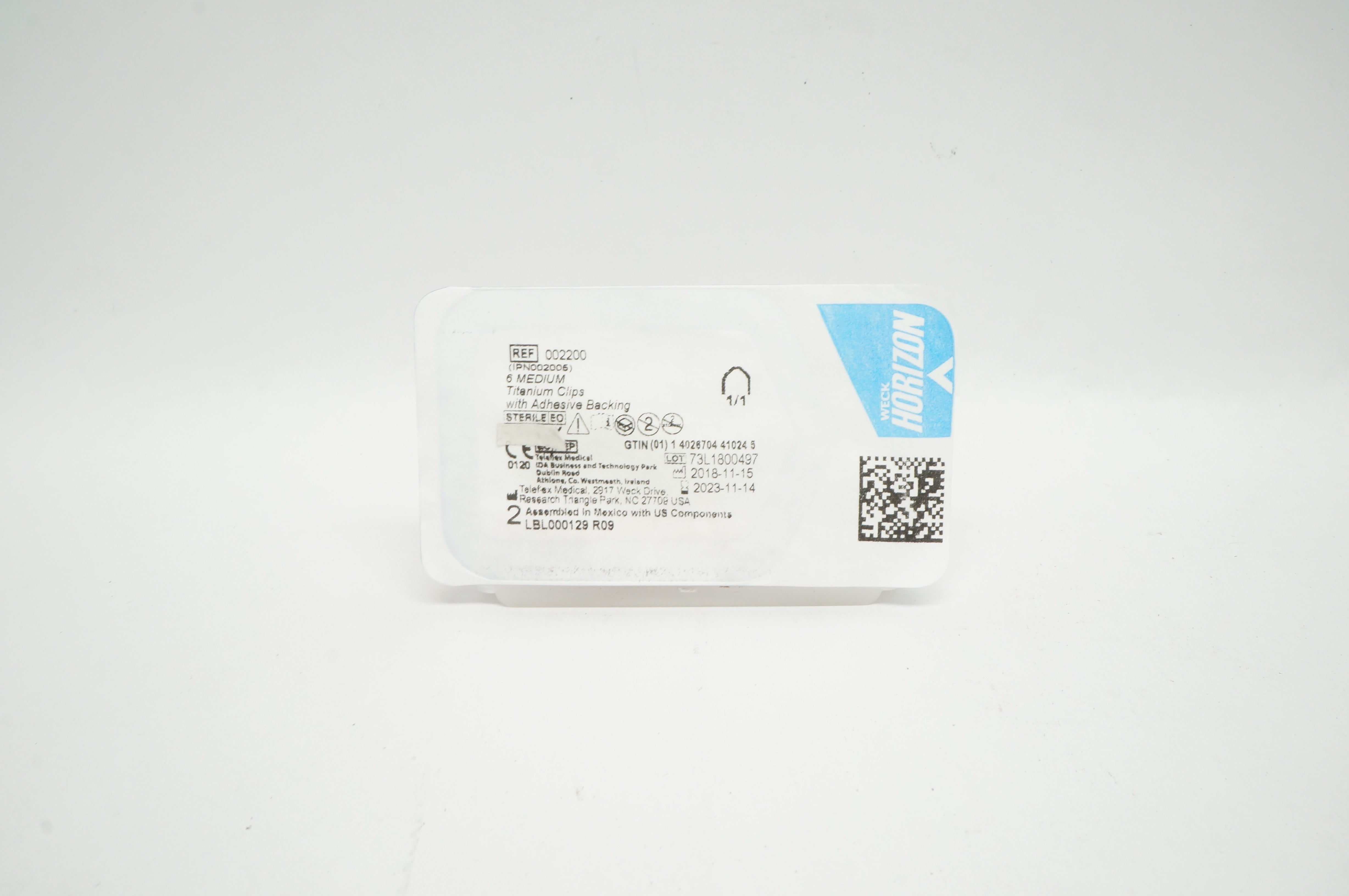 Weck 002200 Horizon 6 Medium Titanium Clips with Adhesive Backing 1/1