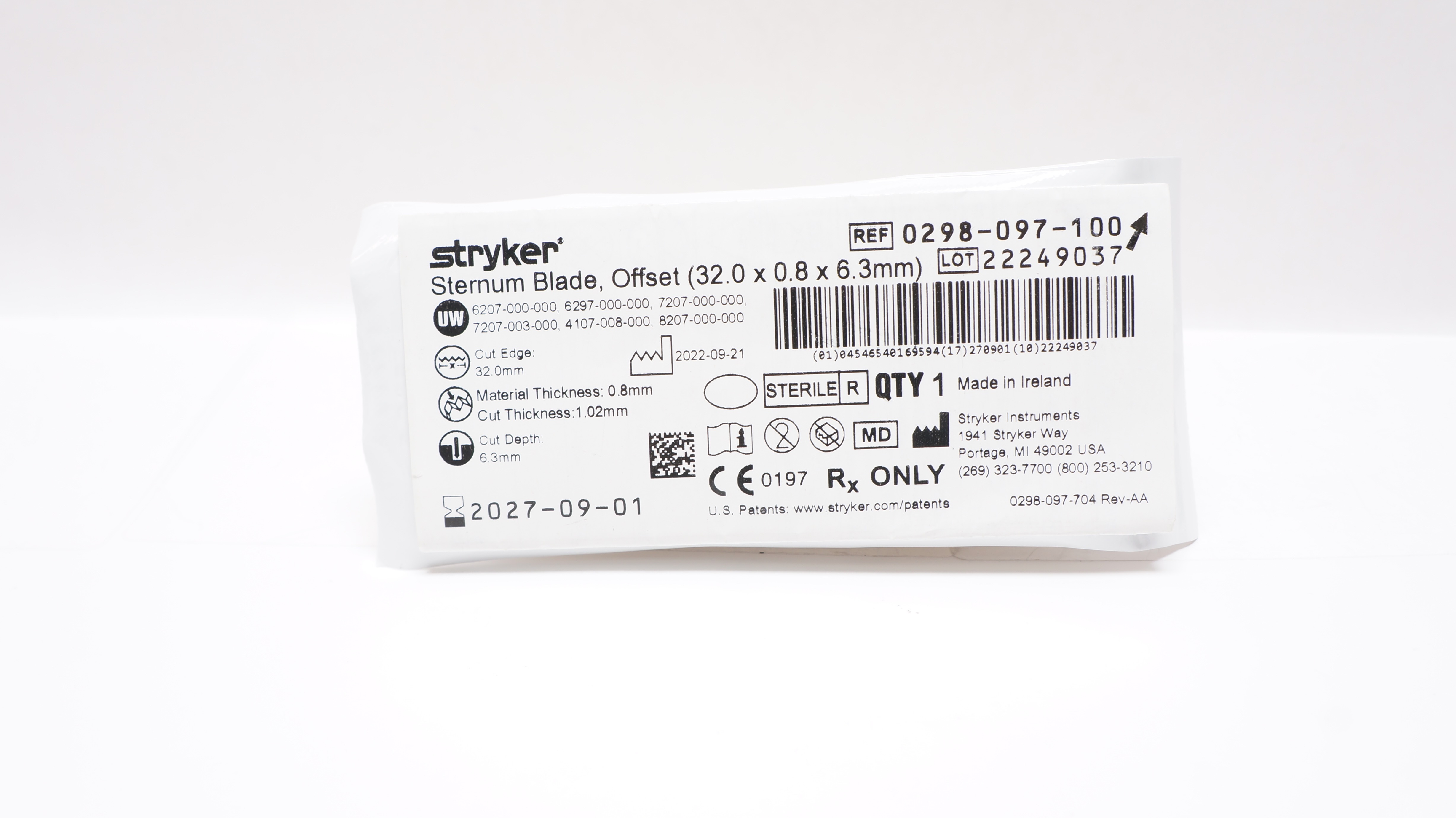 Stryker 0298-097-100 Sternum Blade Offset 32.0 x 0.8 x 6.3mm