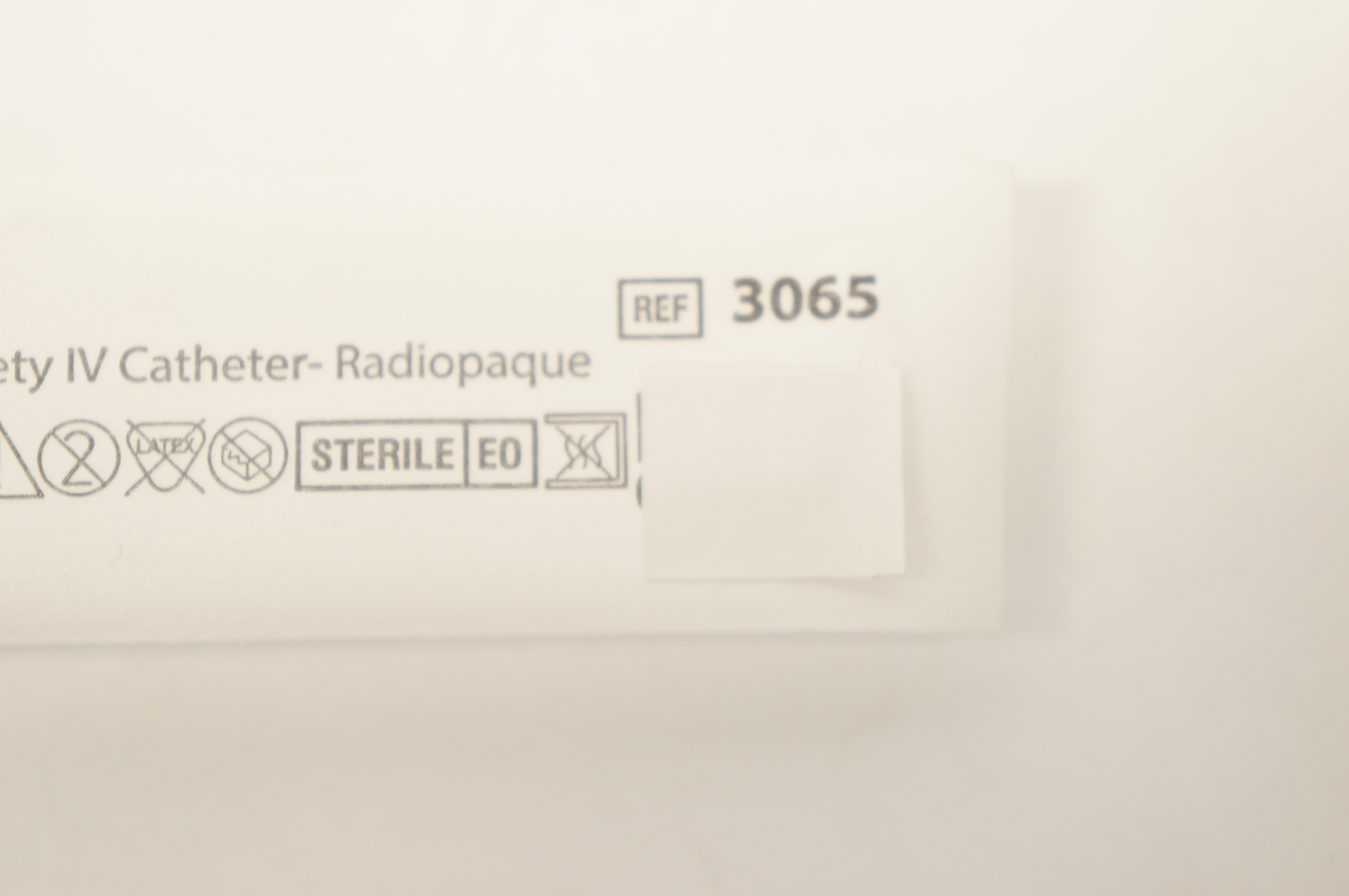 Smiths Medical 3065 ProtectIV Plus Safety IV Cath. 18G x 1-1/4inch
