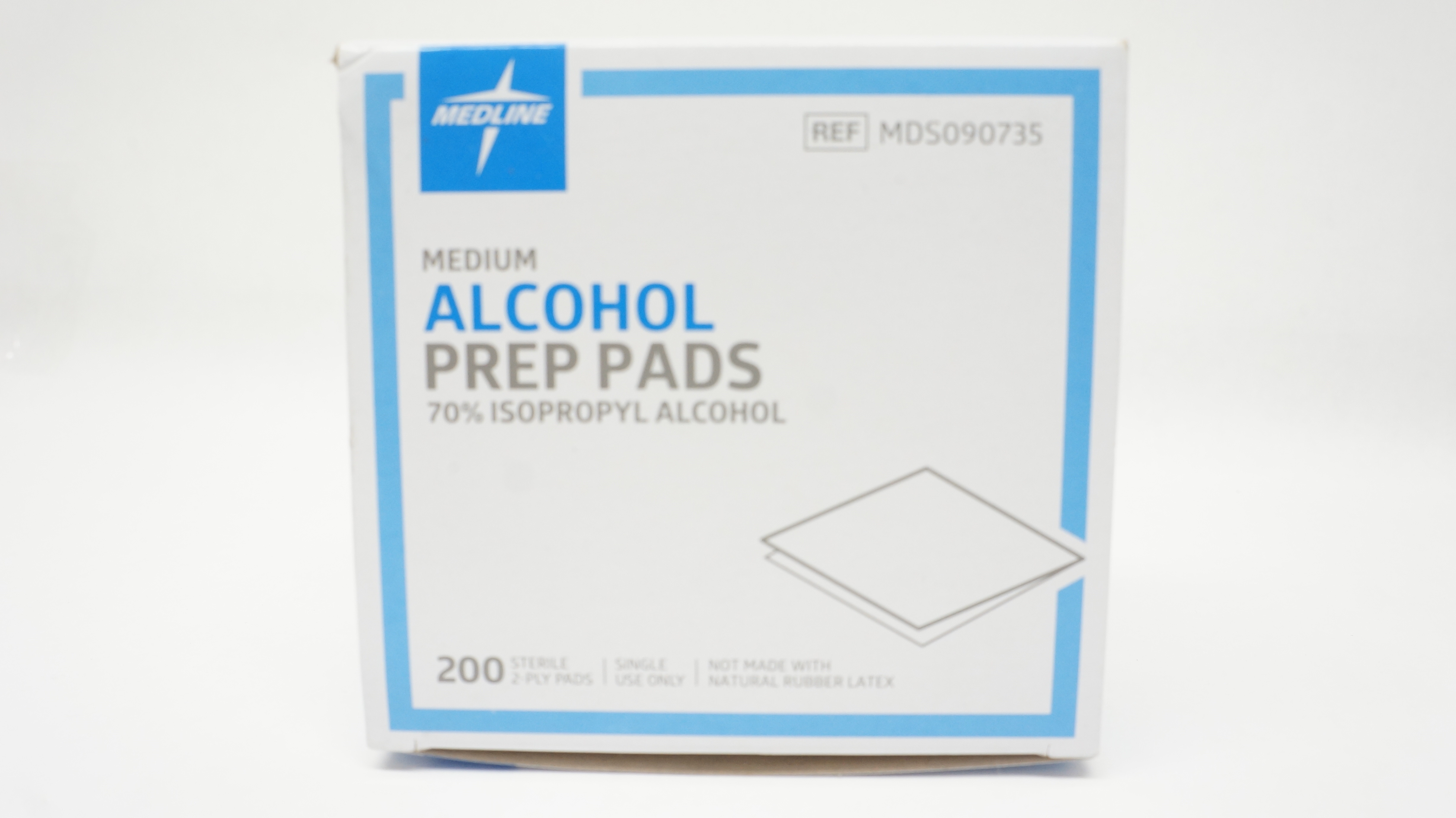 Medline MDS090735 Medium 2-Ply Prep Pads 70% Isopropyl Alcohol - Box of 200