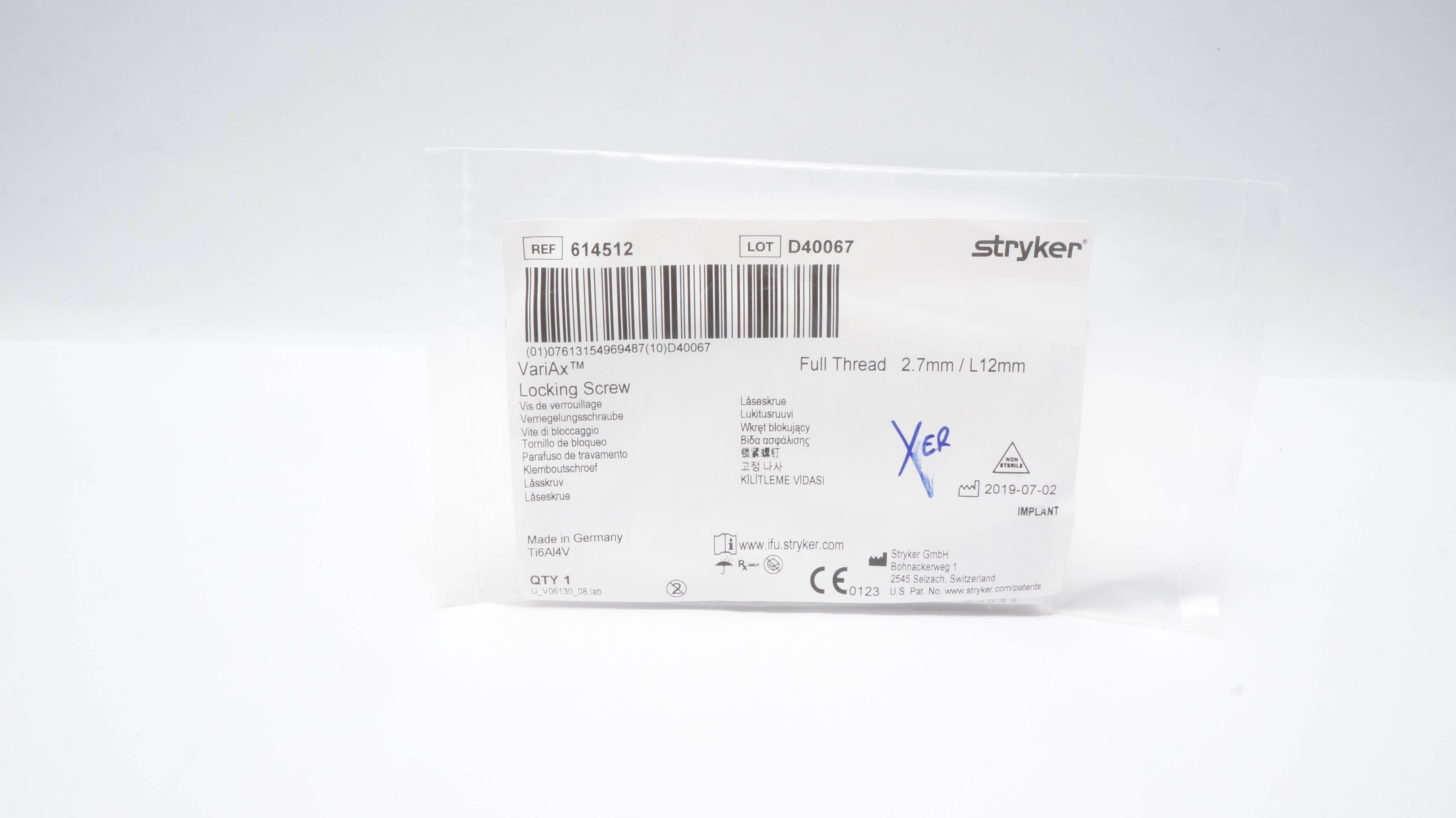 Stryker 614512 VariAx Locking Screw Full Thread 2.7mm/ L12mm