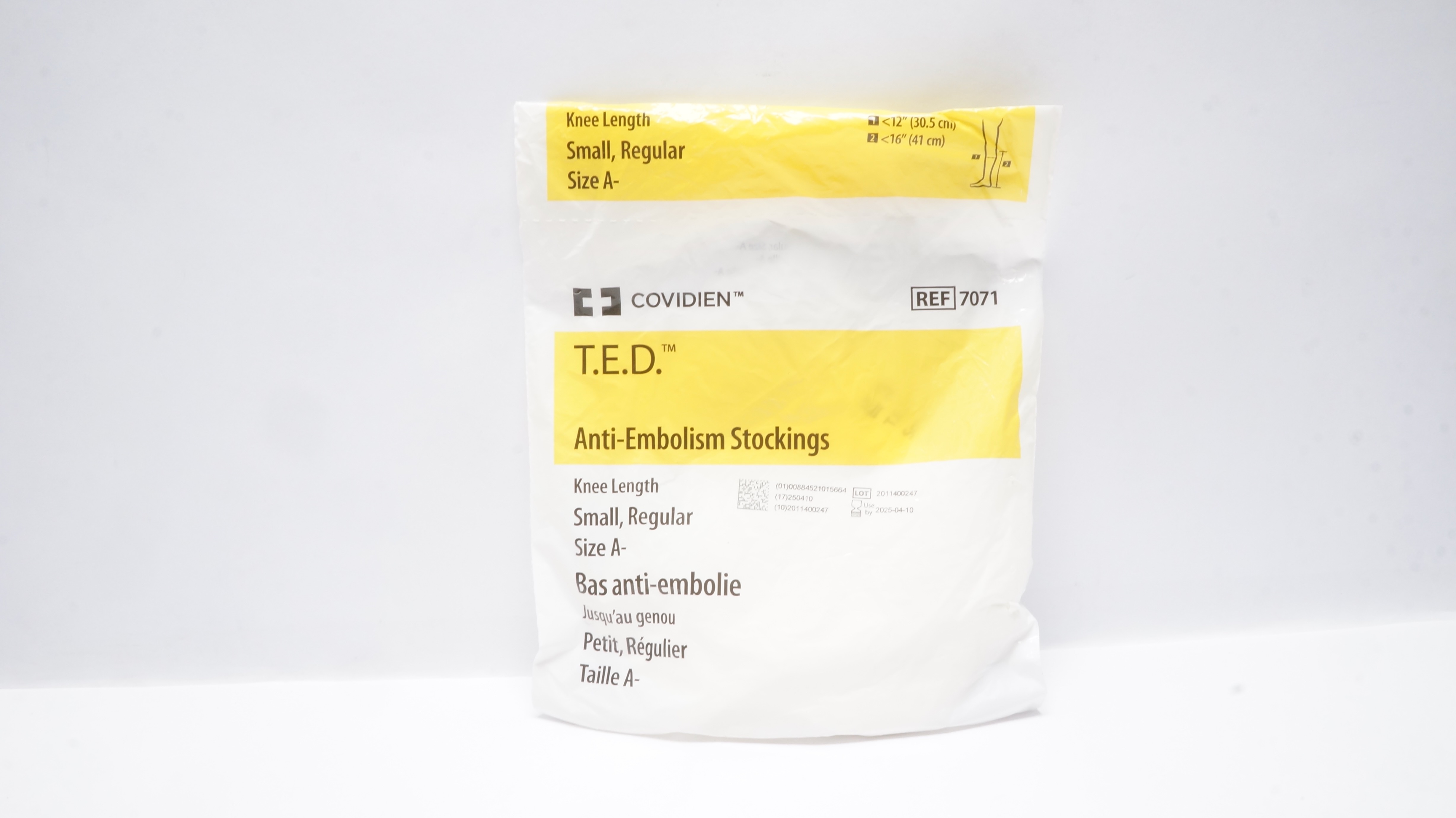 Covidien 7071 T.E.D. Anti-Embolism Stockings Knee Length Small Regular Size A(x)