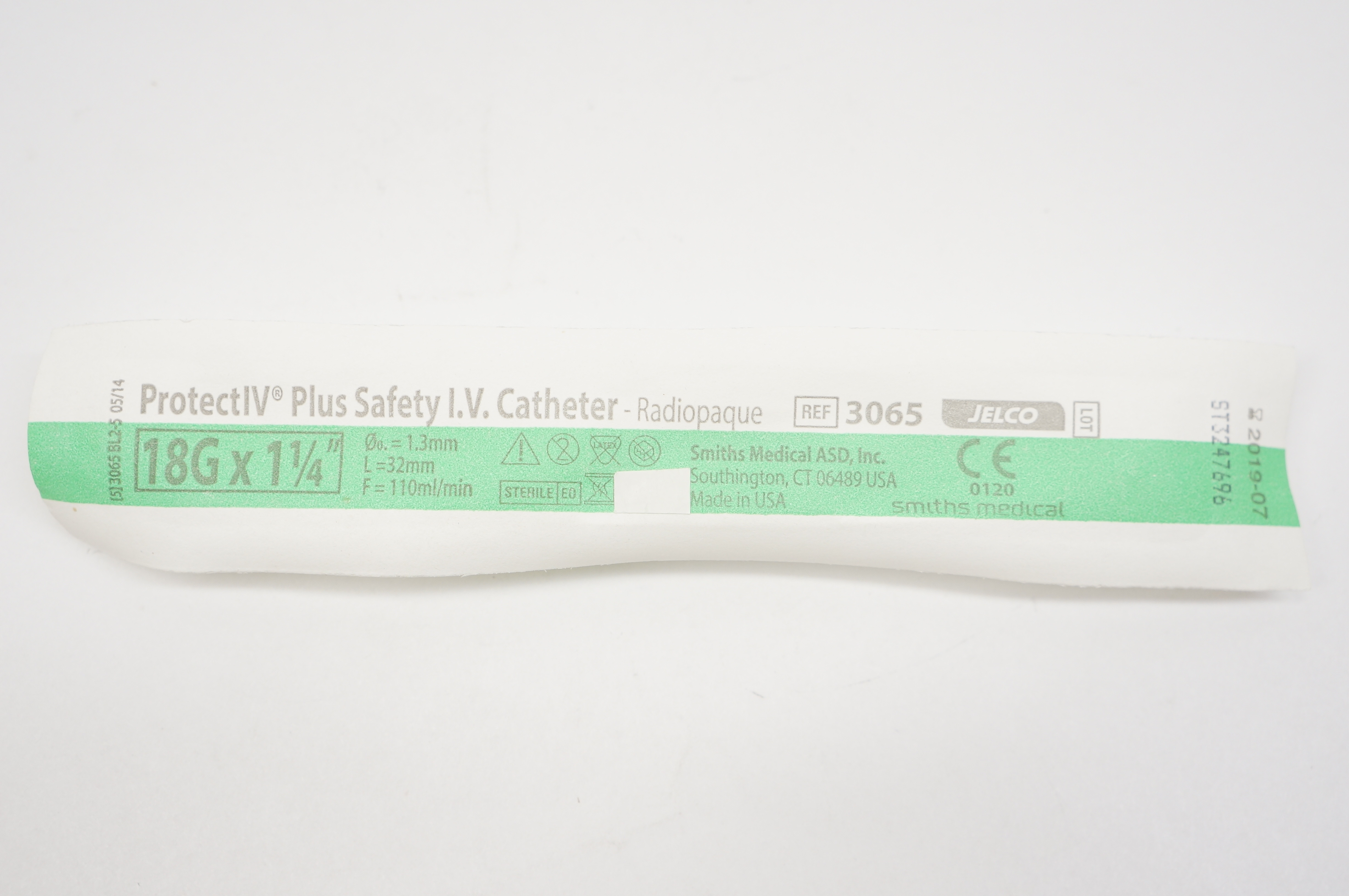 Smiths Medical 3065 ProtectIV Plus Safety IV Cath. 18G x 1-1/4inch