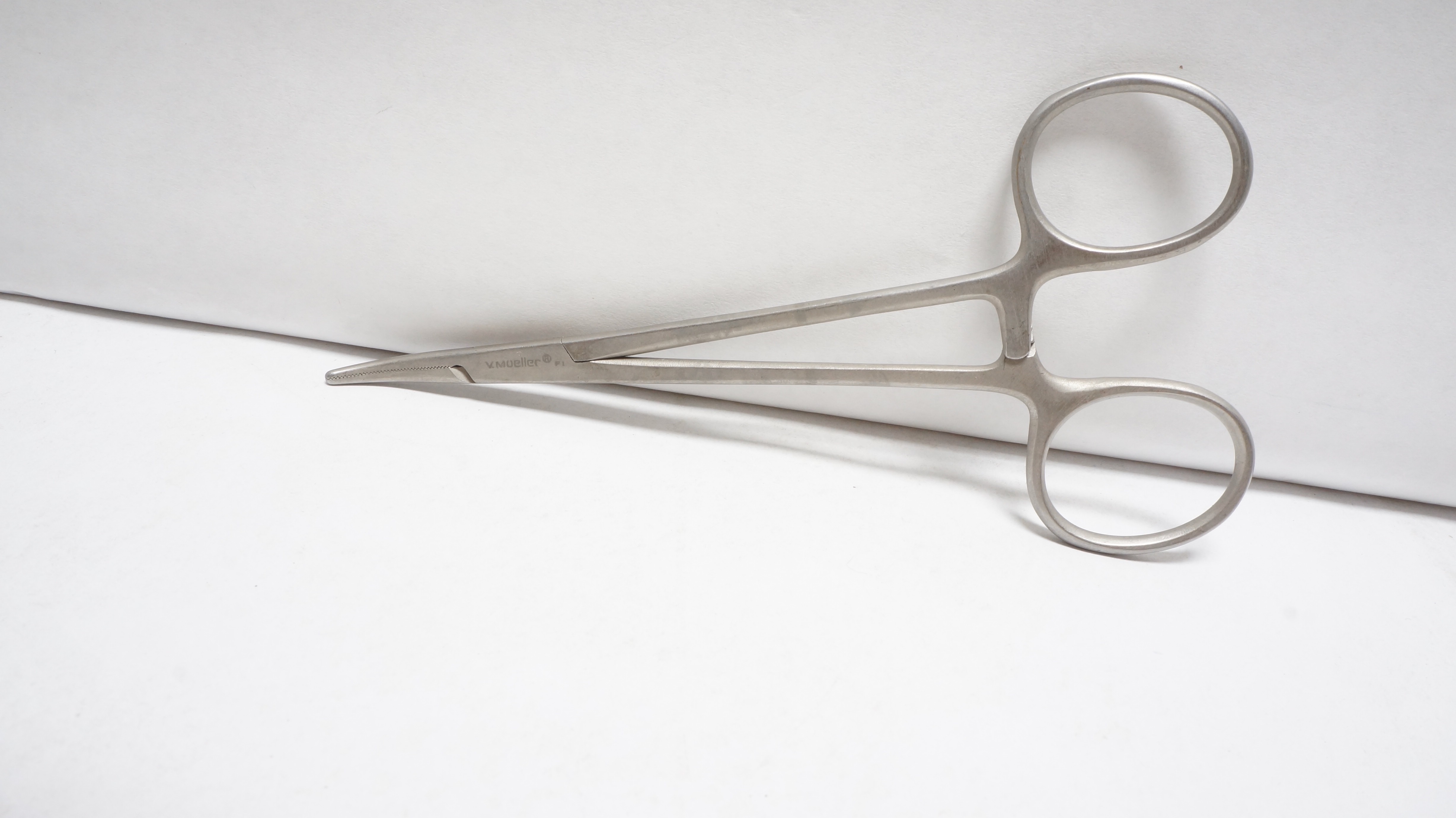 Jarit Standard 106-121 Curved Crile Artery Forceps