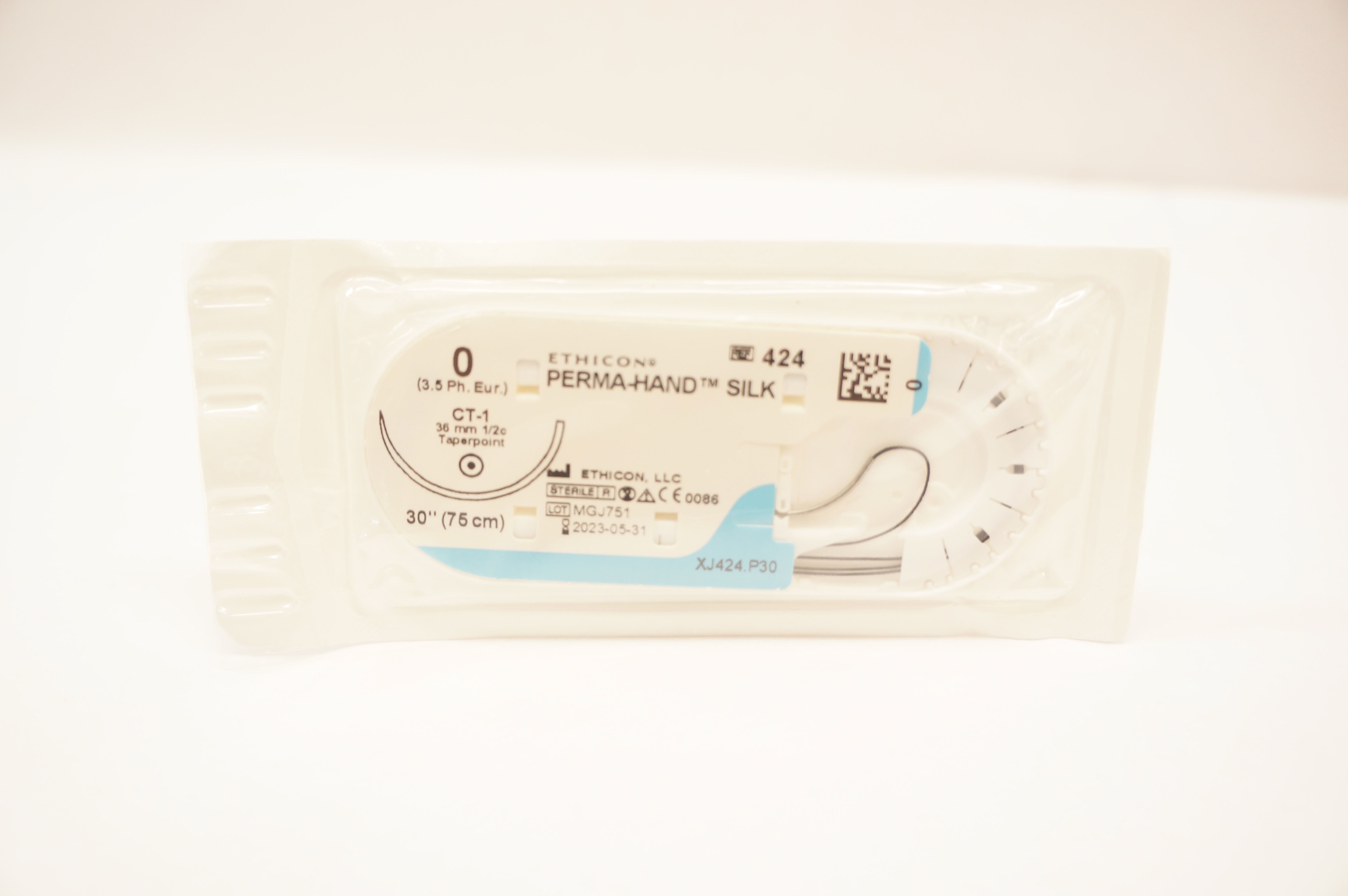 Ethicon 424 0 PERMA-HAND SILK Stre CT-1 36mm 1/2c Taperpoint, 30inch