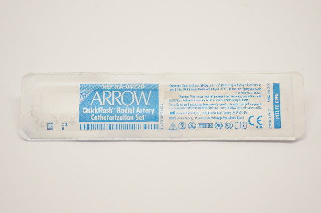 Arrow RA-04220 QuickFlash Radial Artery Catheterization Set 20Ga - 1-1/2inch