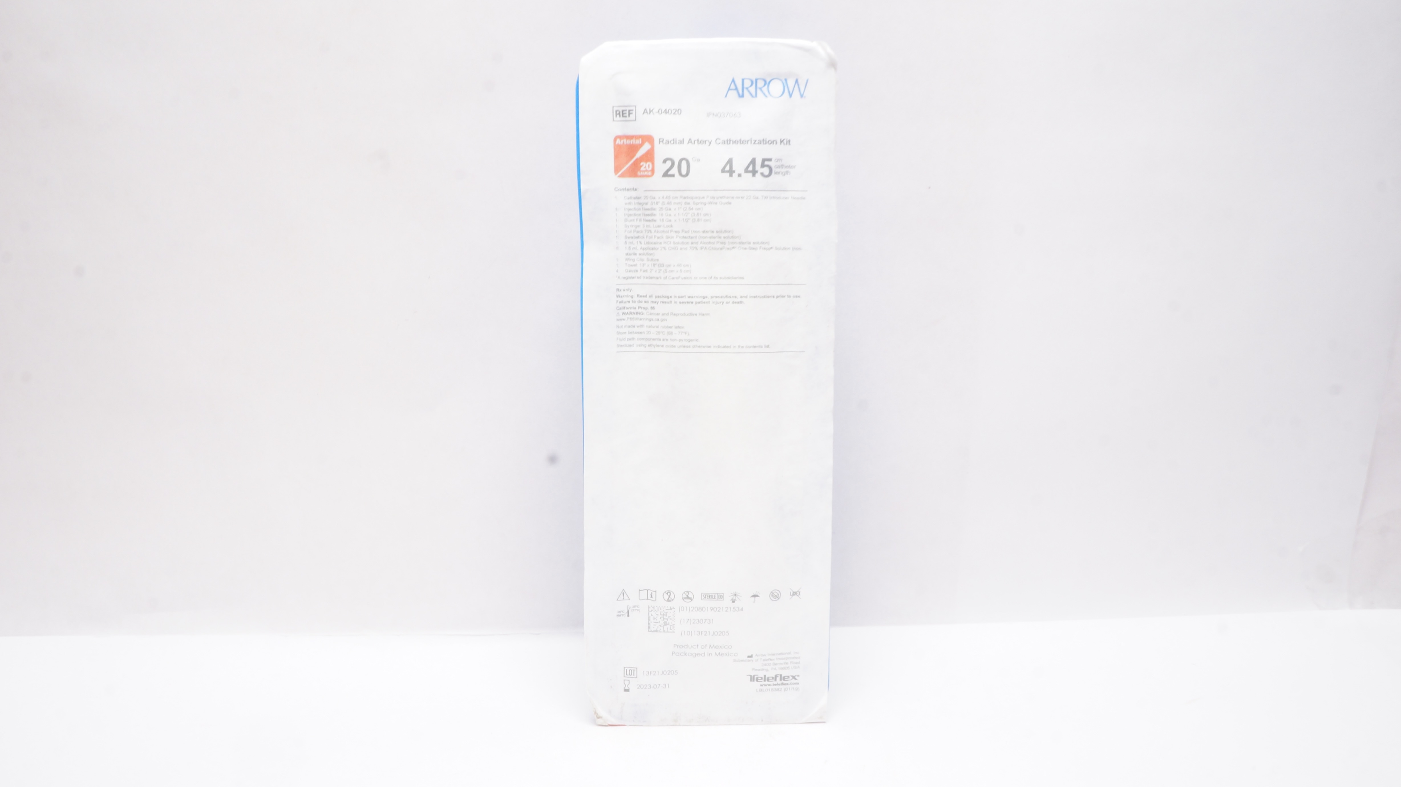 Arrow AK-04020 Radial Artery Catheterization Kit 20Ga x 4.45cm
