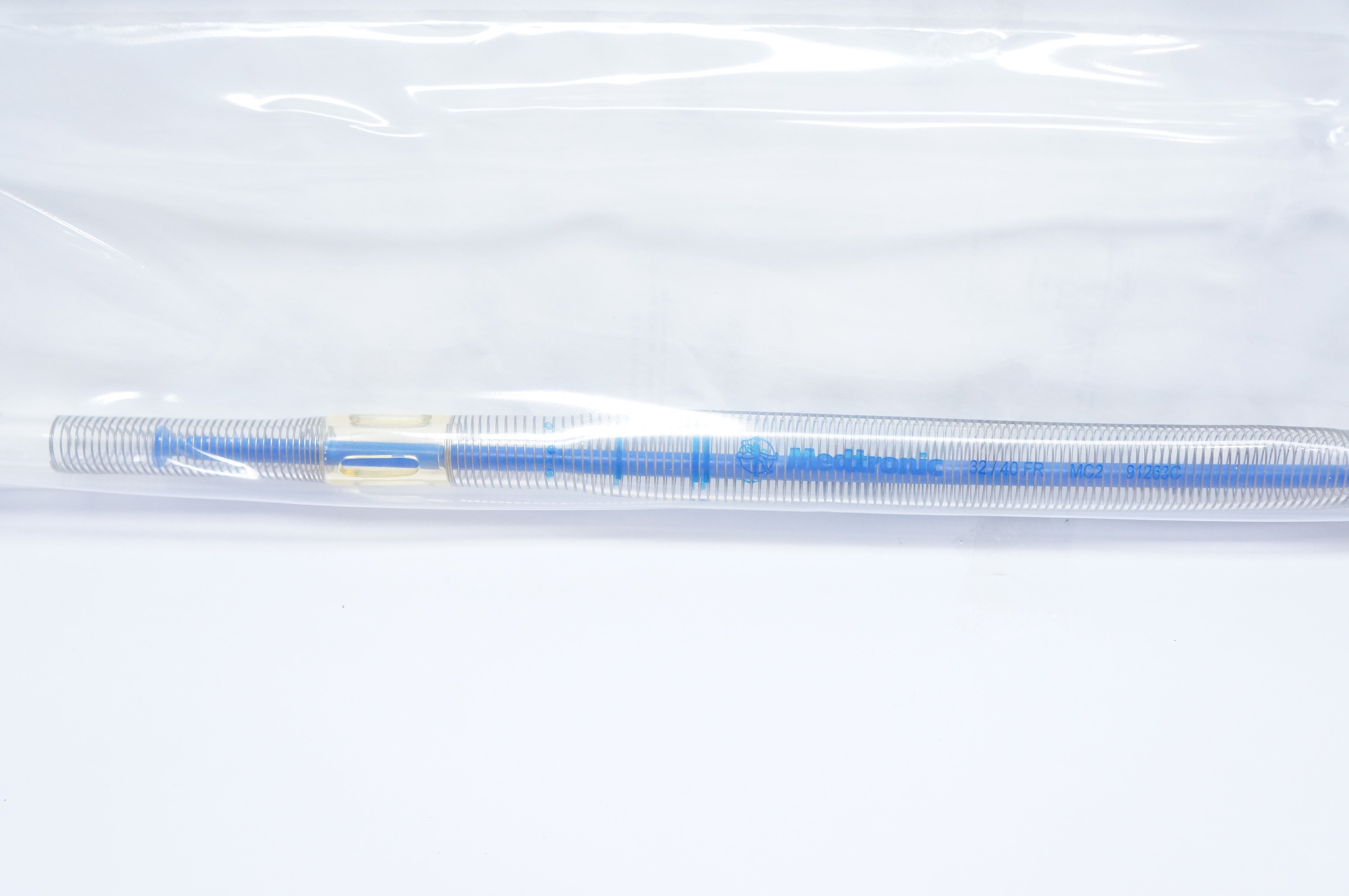 カワイラム　カードEC-32 ￼ Medtronic 91263C Two Stage V e n o u s C a n n u l a 32/40Fr