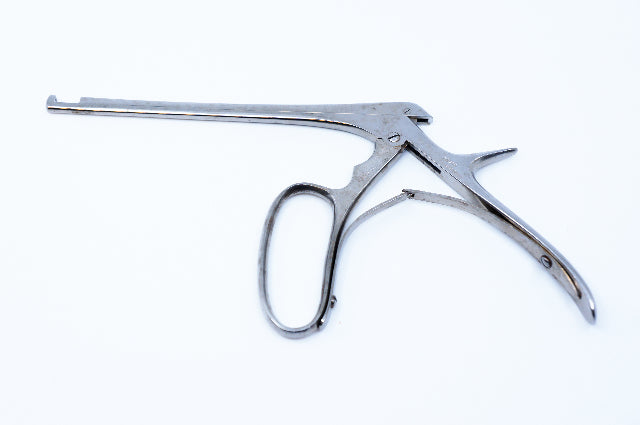 Karl Storz N-3310 Punch Forceps