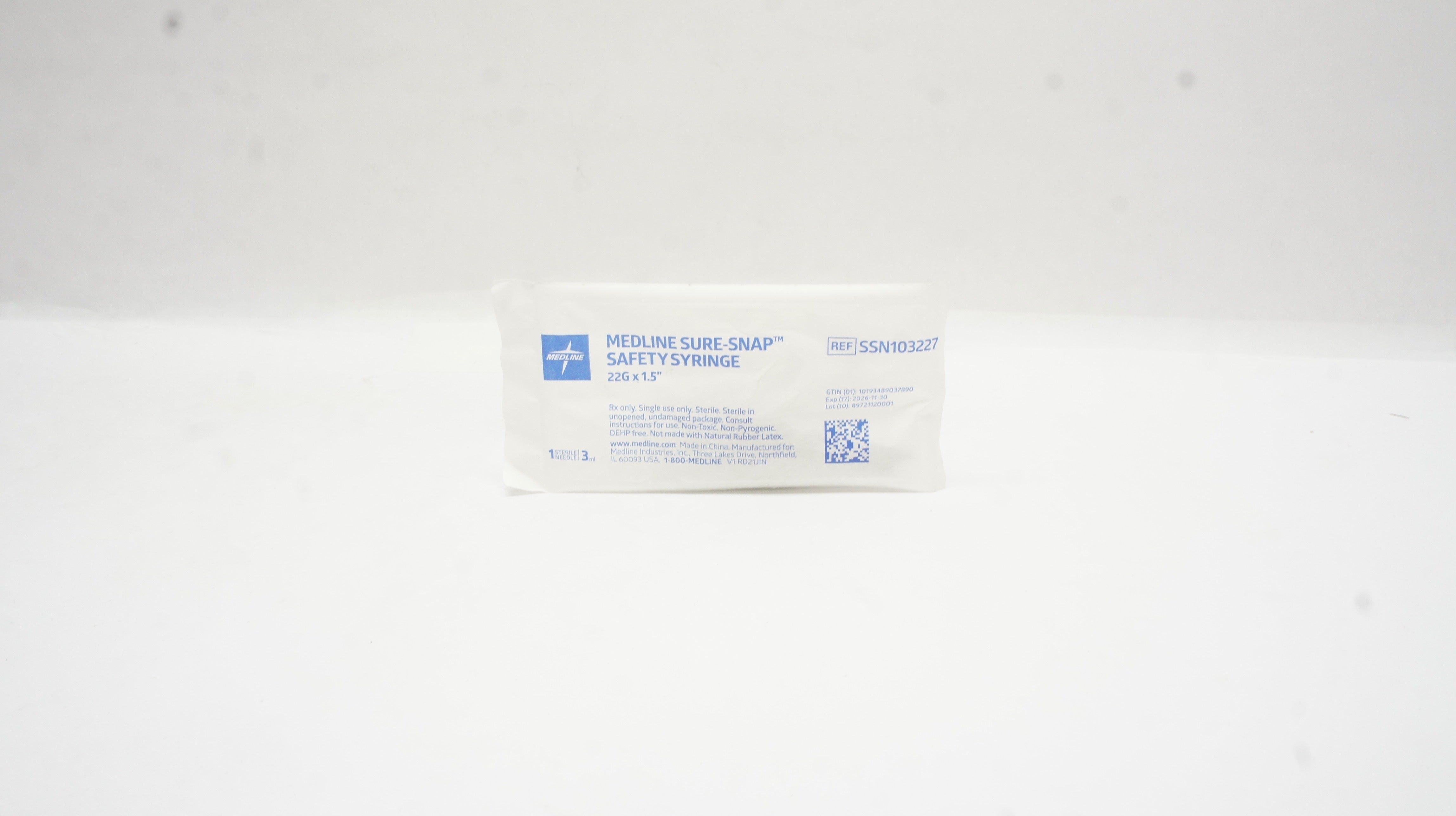 Medline SSN103227 Sure-Snap Safety Syringe 22G x 1.5inch