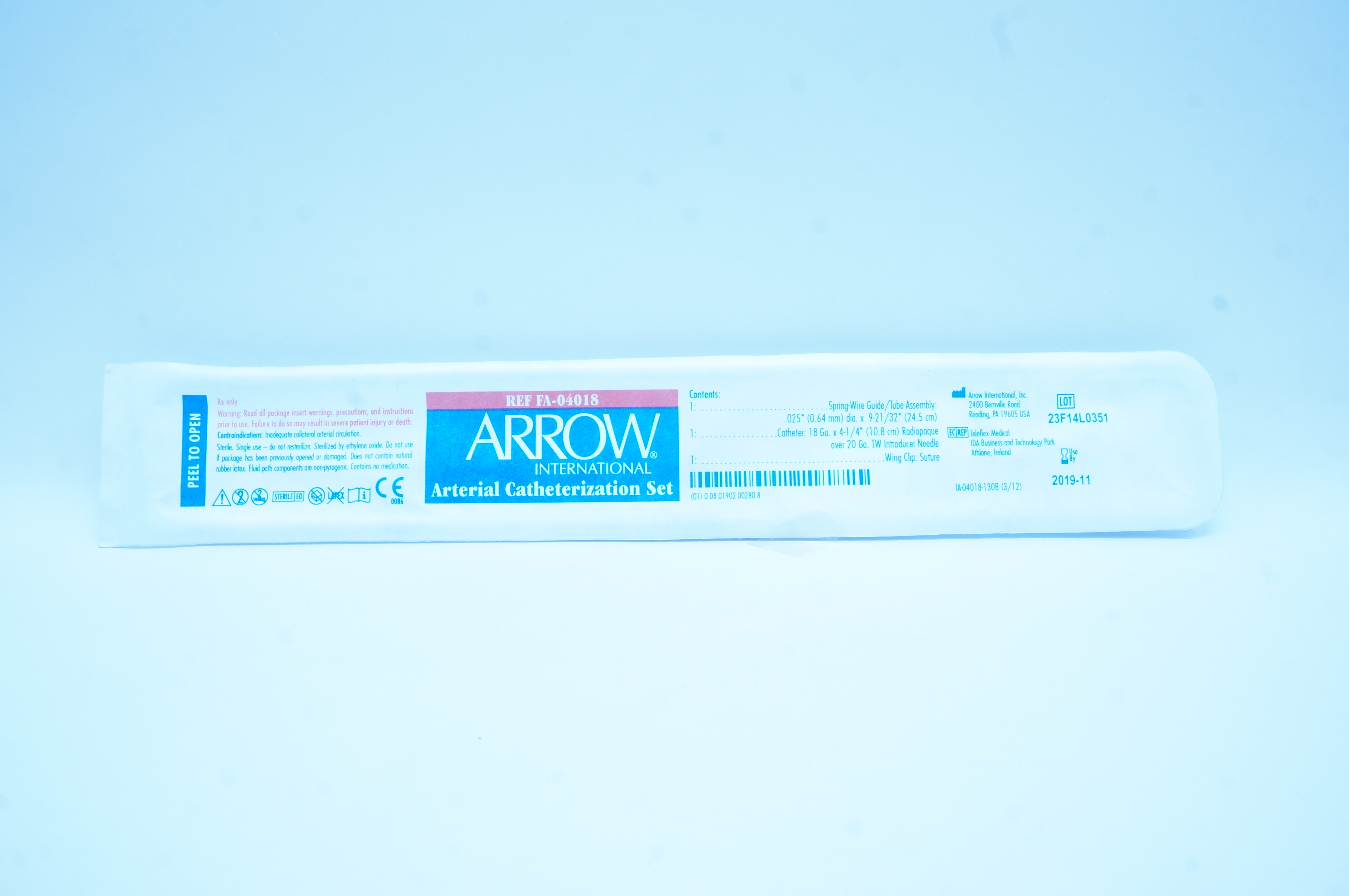 Arrow FA-04018  Arterial Catheterization Set  18Ga x 4 1/4 inch (x)