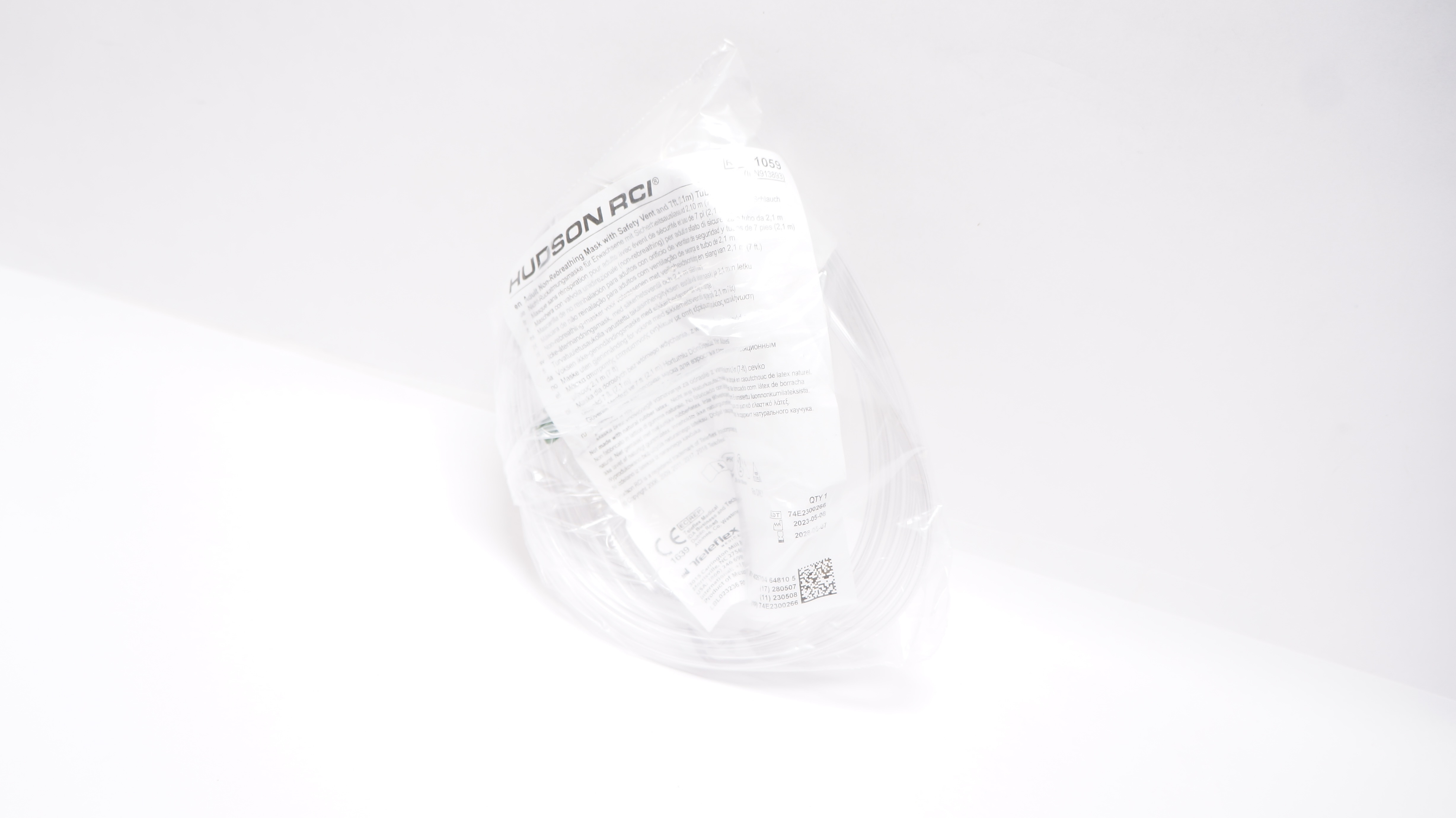 Teleflex 1059 Hudson RCI Adult Non-Rebreathing Mask w/Safety Vent & 7 ft. Tubing