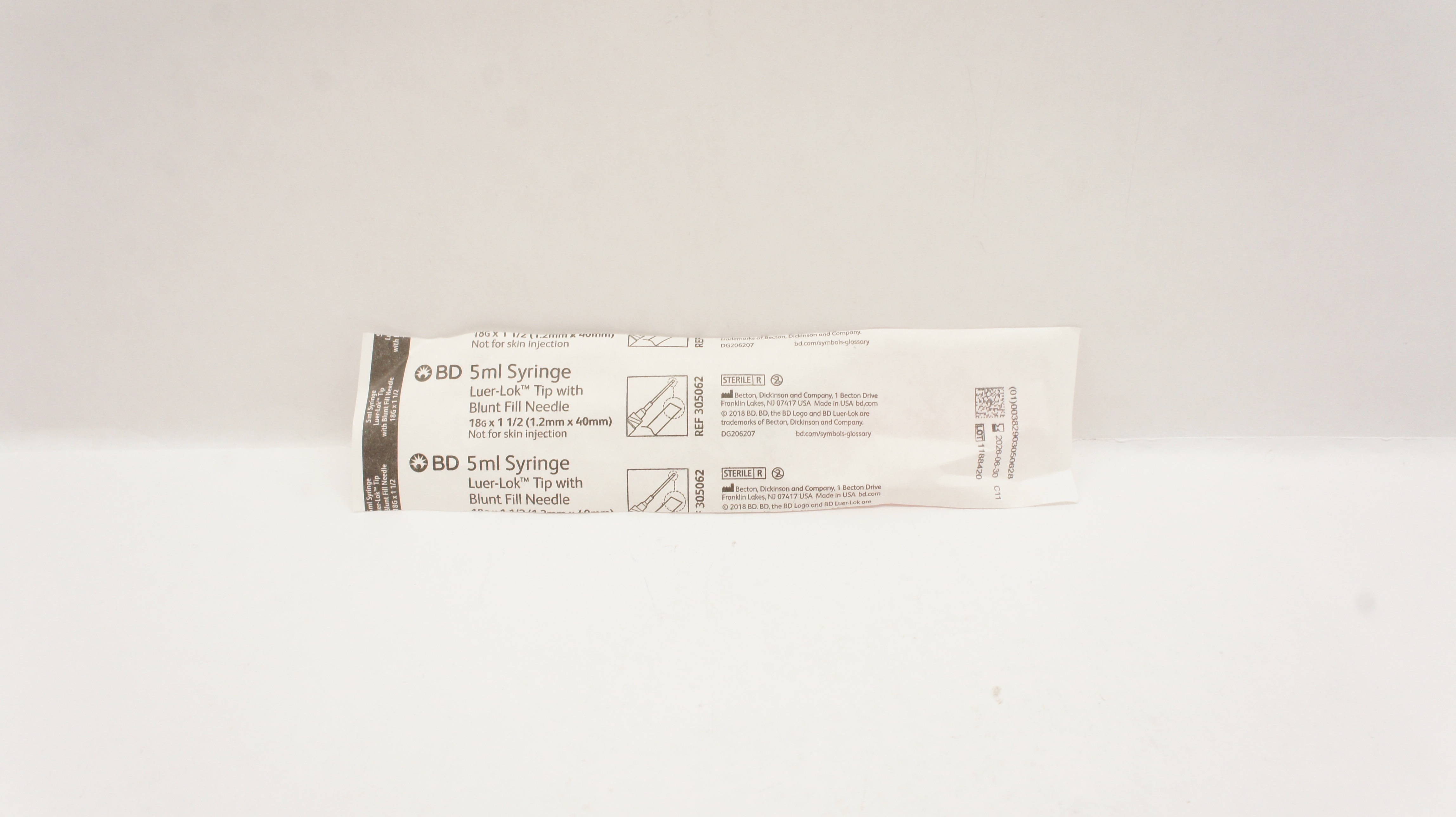 BD 305062 Syringe LuerLock Tip with Blunt Fill Ndle 5ml 18G x 1 1/2inch