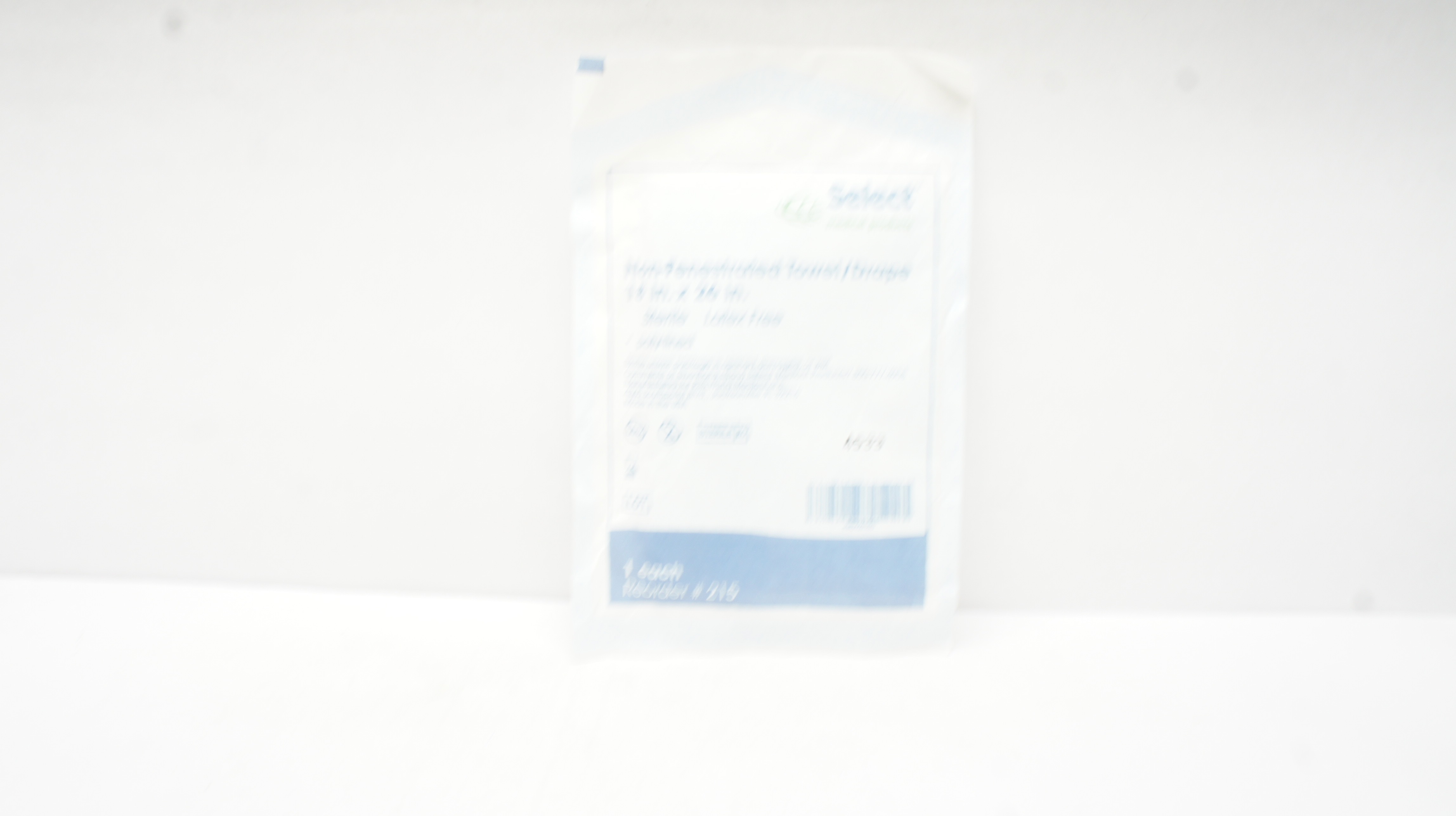 McKesson 215 Select Non-Fenestrated Towel / Drape, Sterile 18 inch x 26 inch