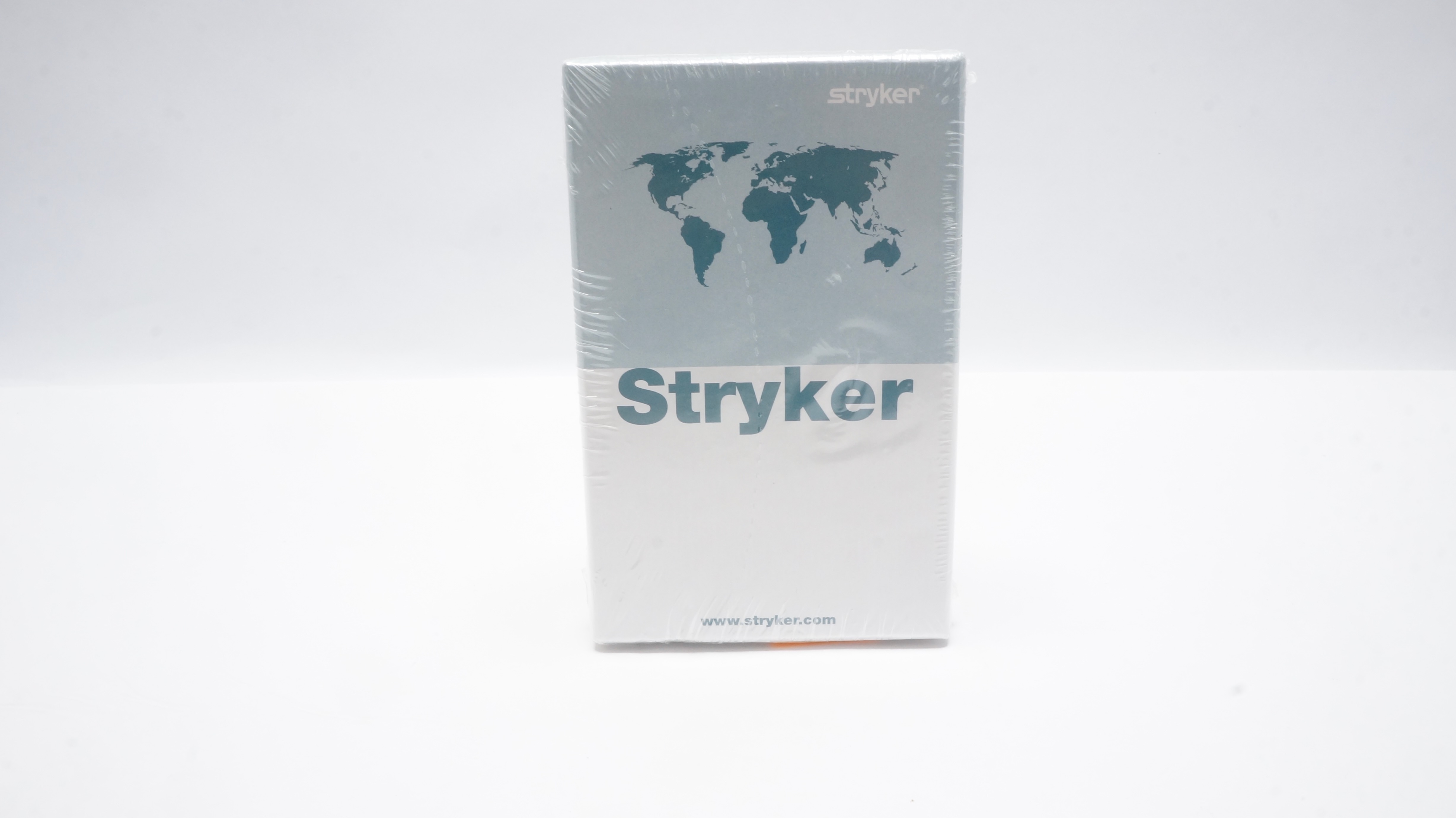 Stryker 1896-4032S Locking Screw, Fully Threaded 4x32mm (x)