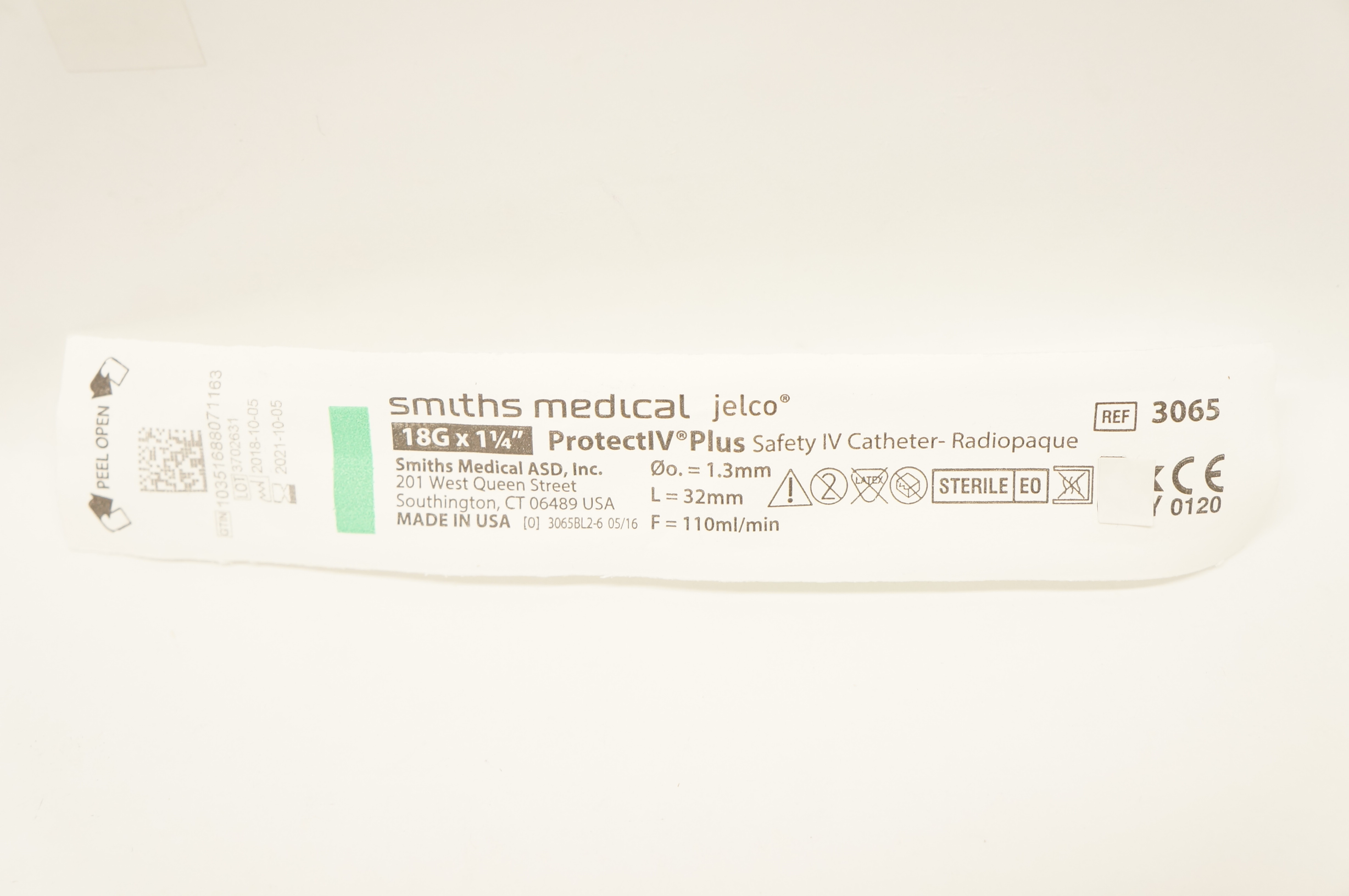 Smiths Medical 3065 ProtectIV Plus Safety IV Cath. 18G x 1-1/4inch (x)
