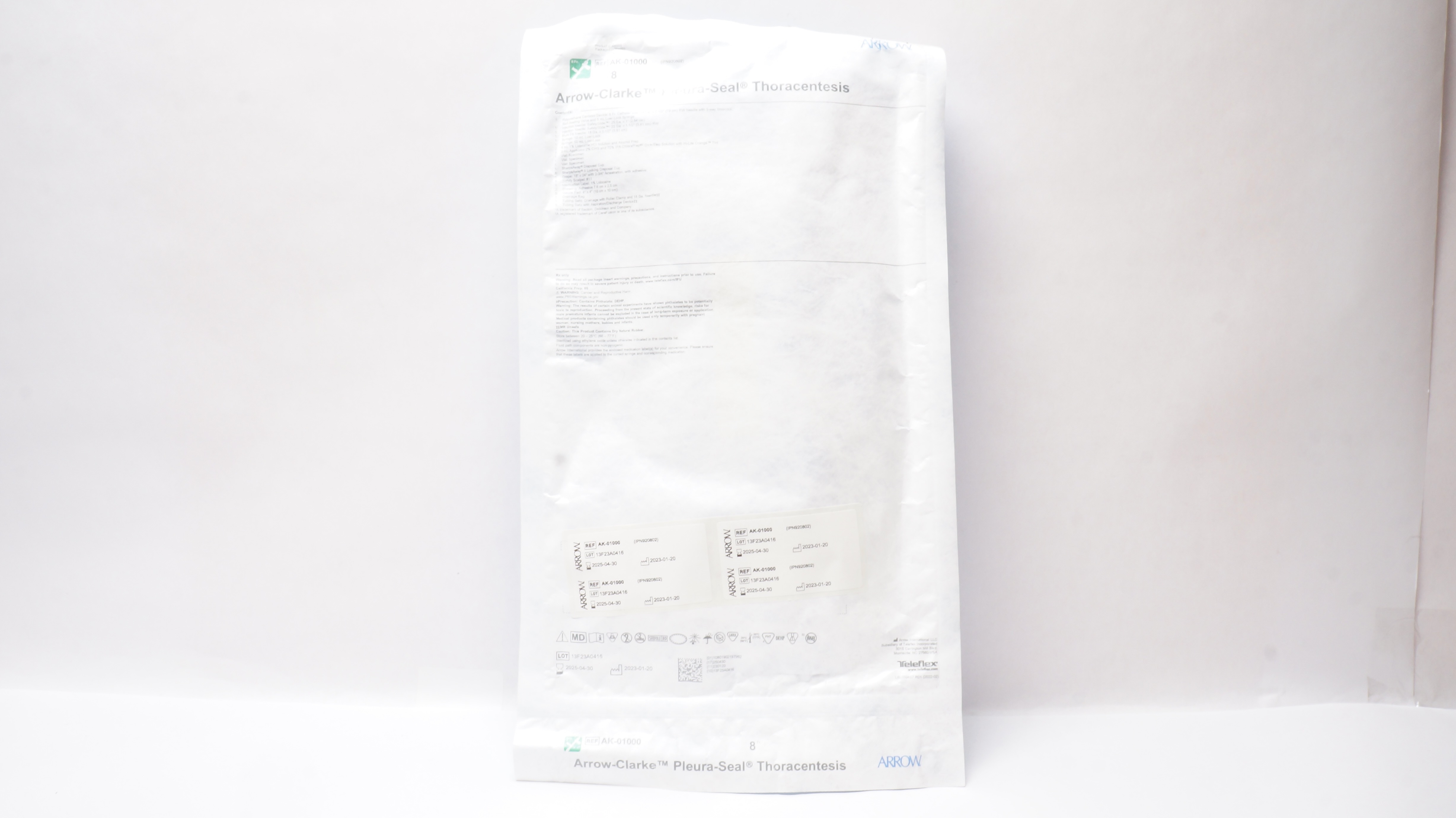 Arrow AK-01000 Arrow-Clarke Pleura Seal Thoracentesis Kit 8 Fr