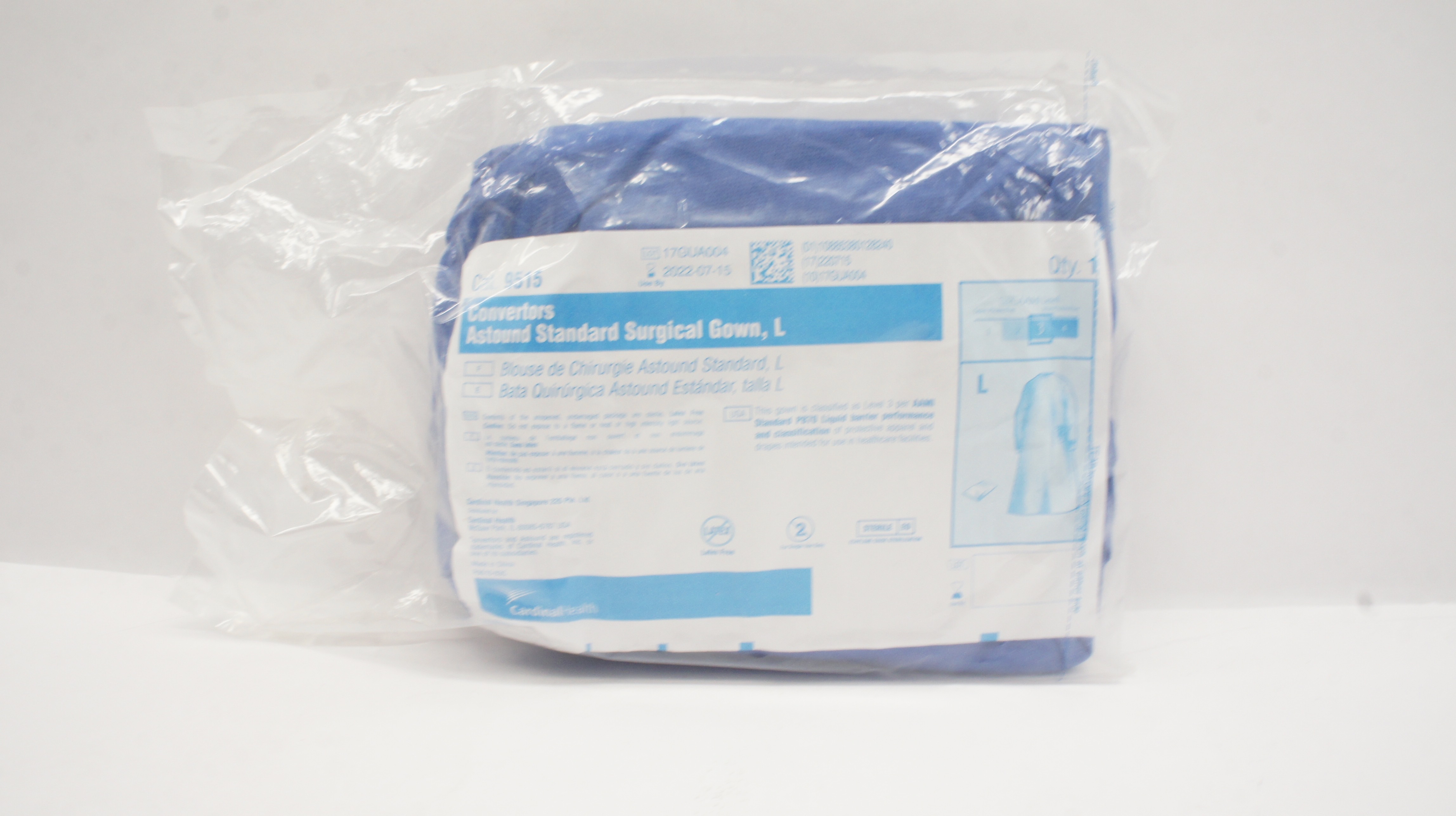 Cardinal Health 9515 Convertors Astound Standard Surgical Gown L (x)