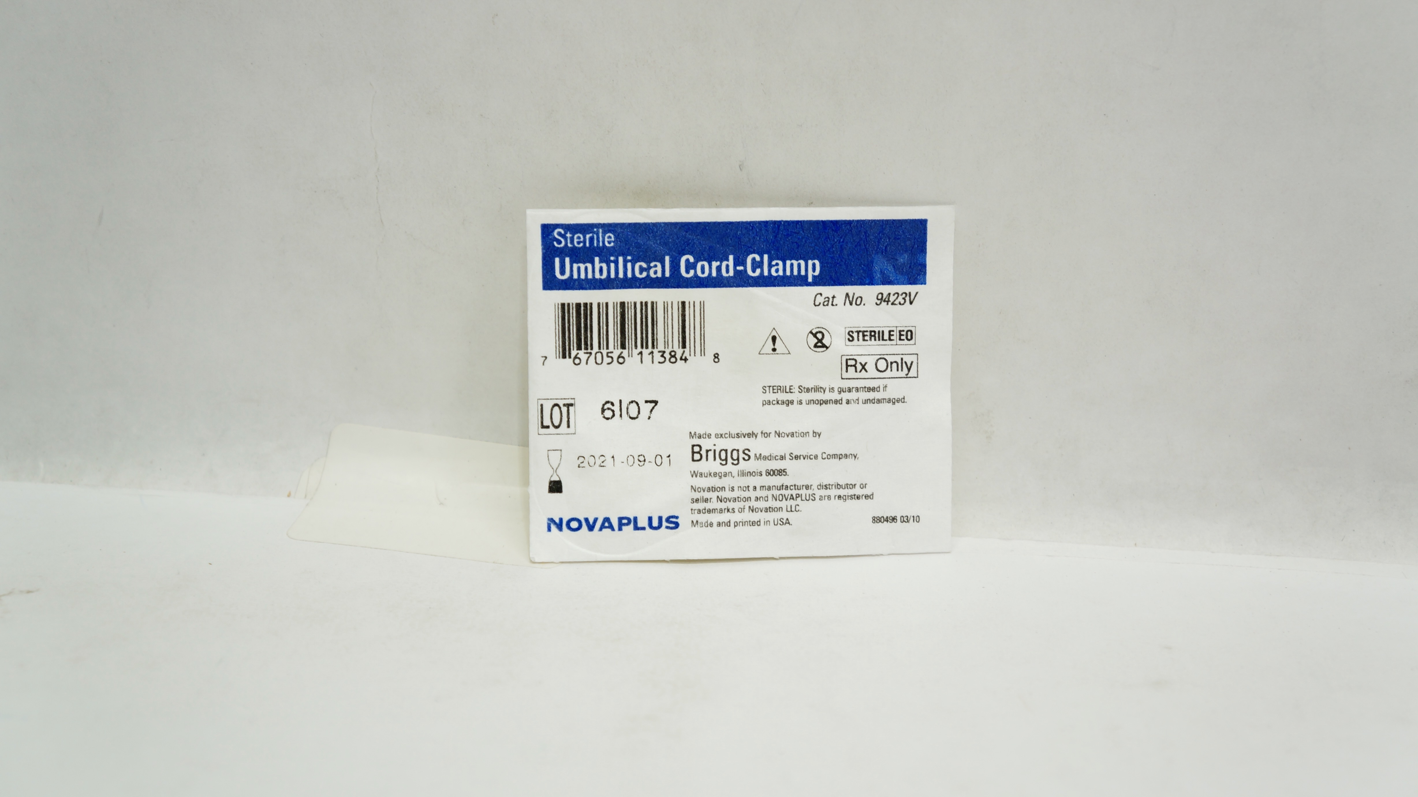 Briggs 9423V Novaplus Umbilical Cord-Clamp, Sterile (x)