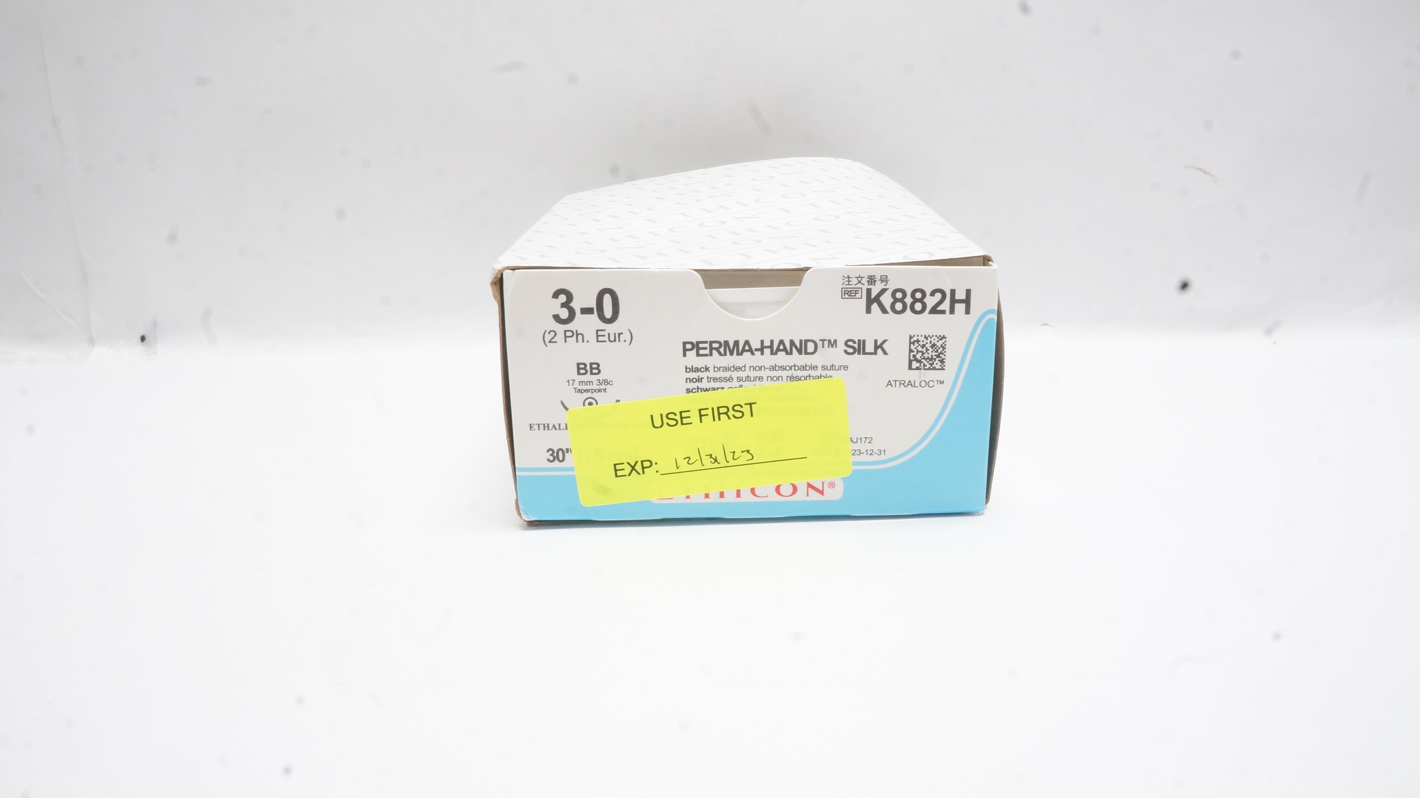 Ethicon K882H 3-0 Perma-Hand Stre BB 17mm 3/8c Taperpoint 30inch(x) - Box of 36