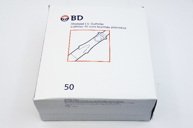 BD 381444 Insyte Autoguard Shielded I.V. Cath. 18Ga x 1.16inch ~ Pack of 50