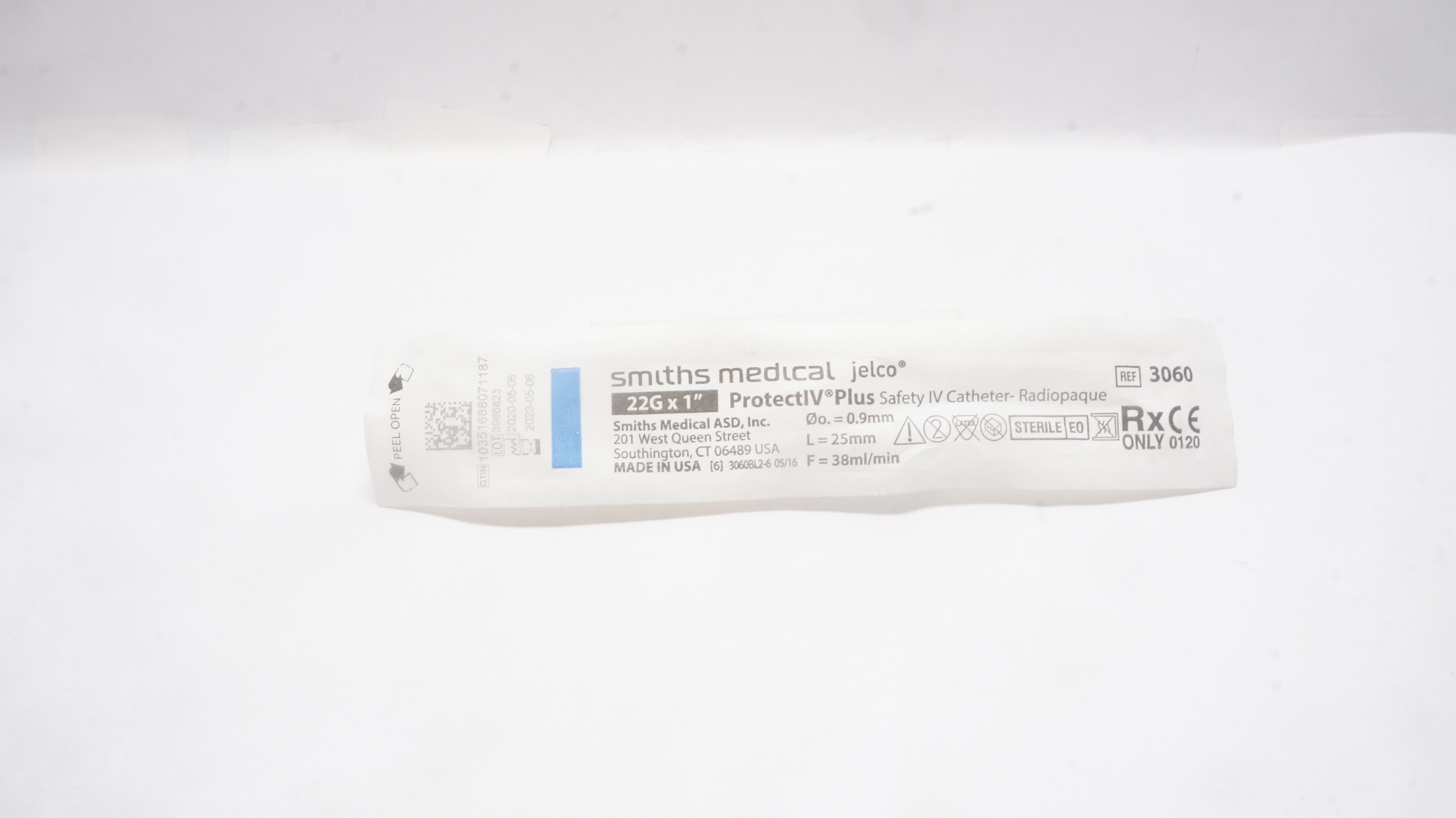 Smiths Medical 3060 Jelco ProtectIV Plus Safety Cath. 22G x 1inch 38ml/min (x)
