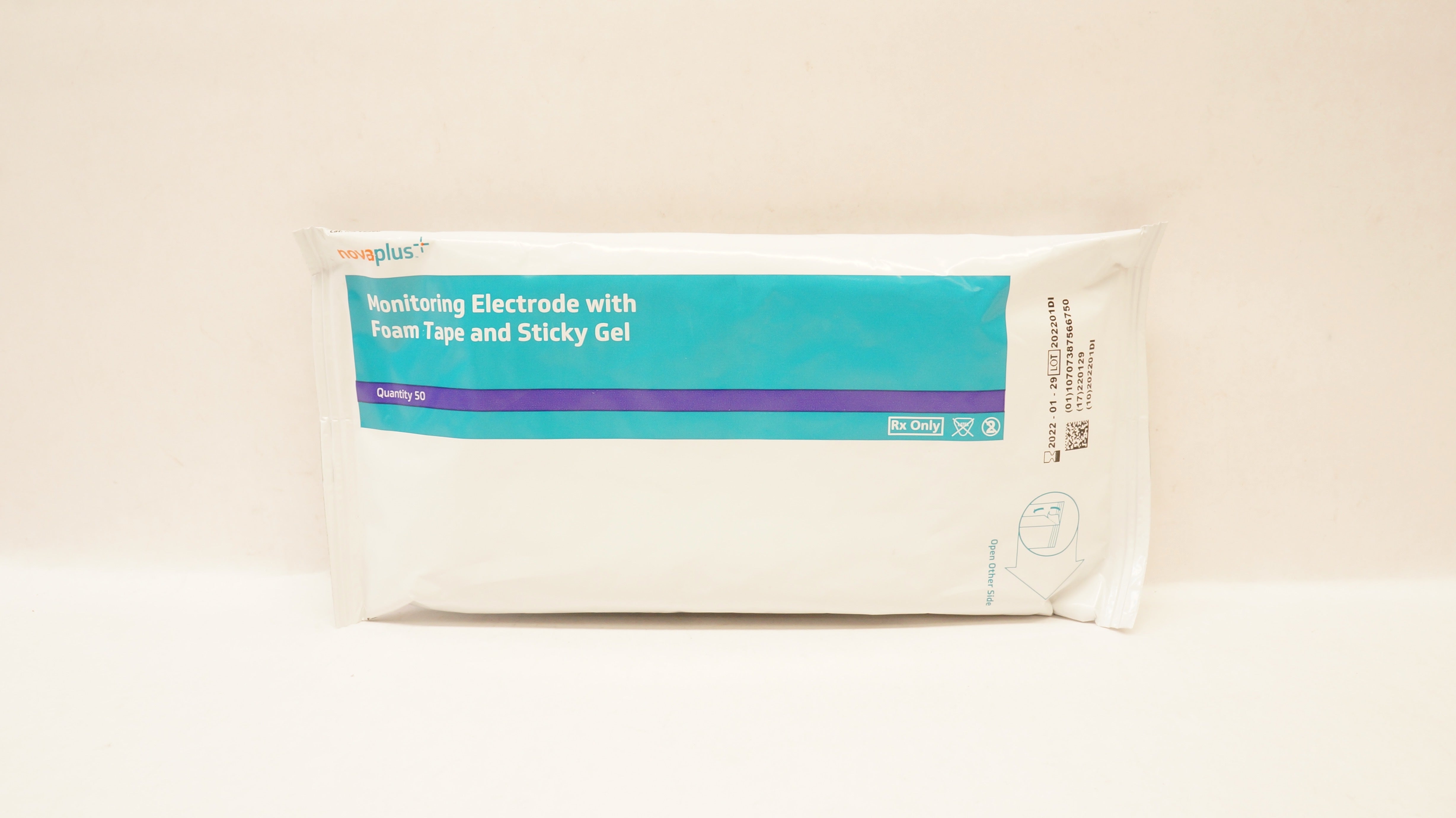 3M V2560 Novaplus Monitoring Electrode w/Foam Tape and Sticky Gel(x)- Pack of 50