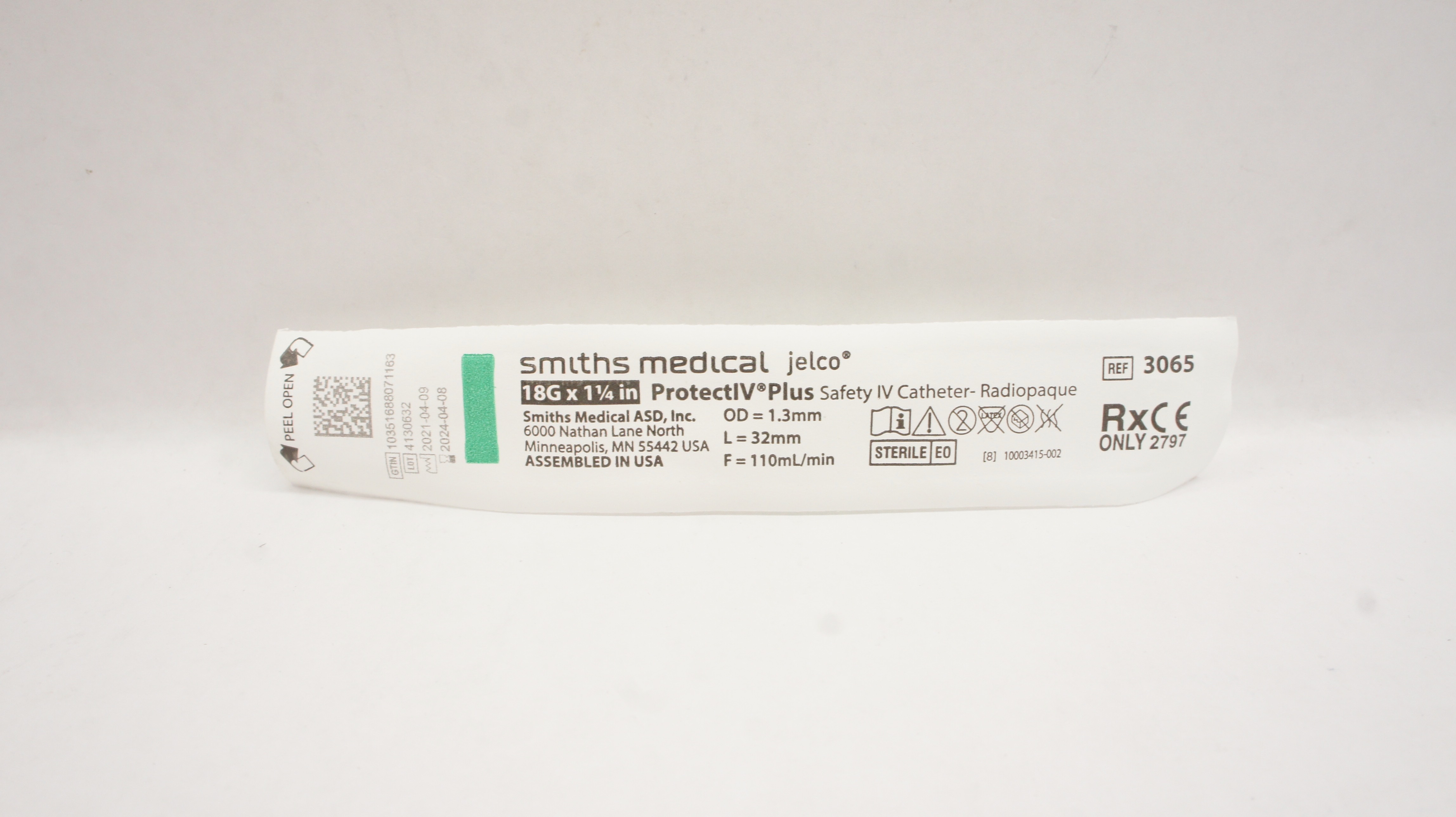 Smiths Medical 3065 Jelco ProtectIV Plus Safety IV Cath. 18G x 1-1/4inch