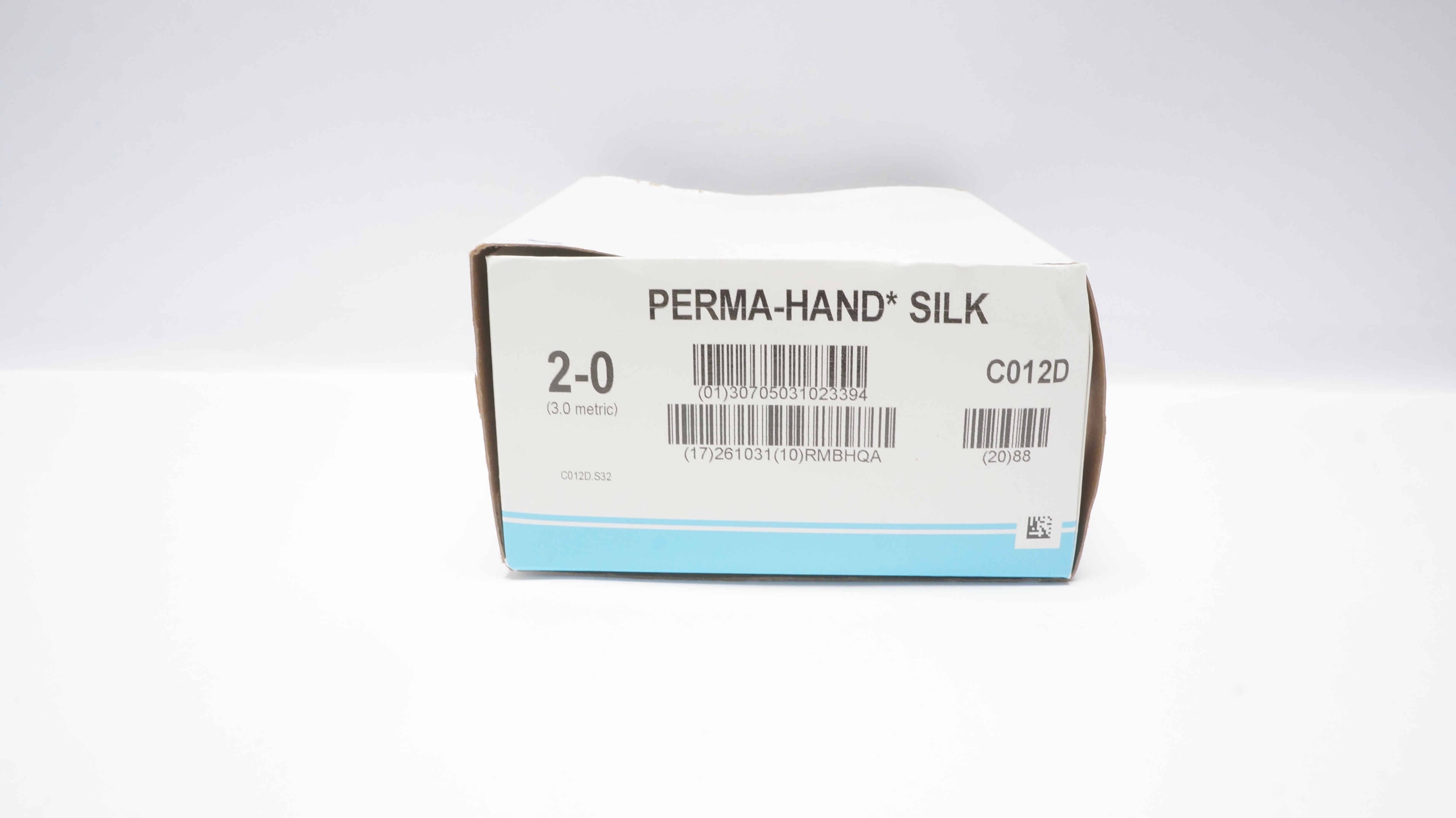 Ethicon C012D 2-0 PERMA-HAND Surgical Stre SH 26mm 1/2c Taper 18inch - Box of 8
