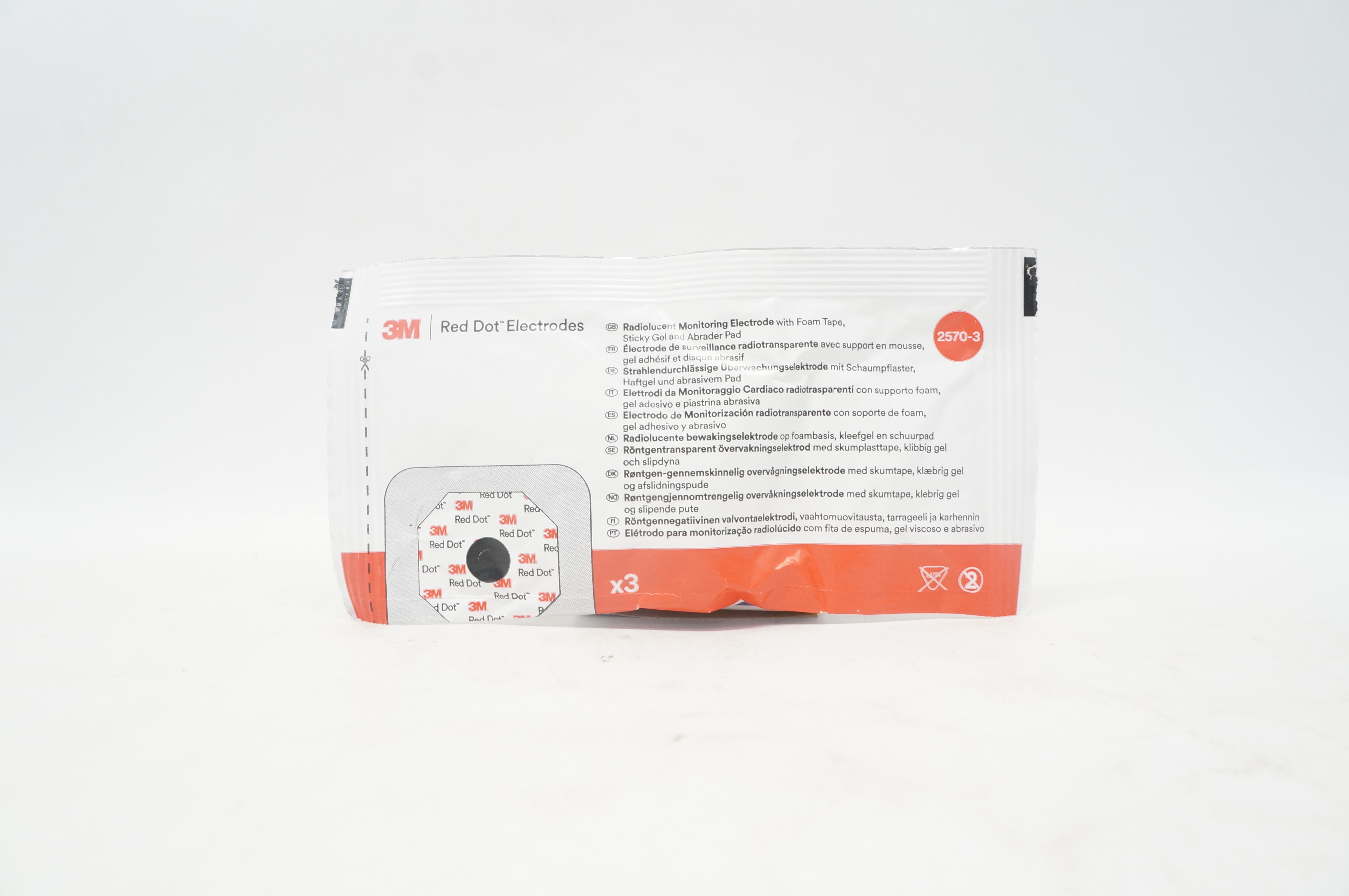 3M 2570-3 Red Dot Radiolucent Monitoring Electrode w/Foam Tape (x) - Pack of 3
