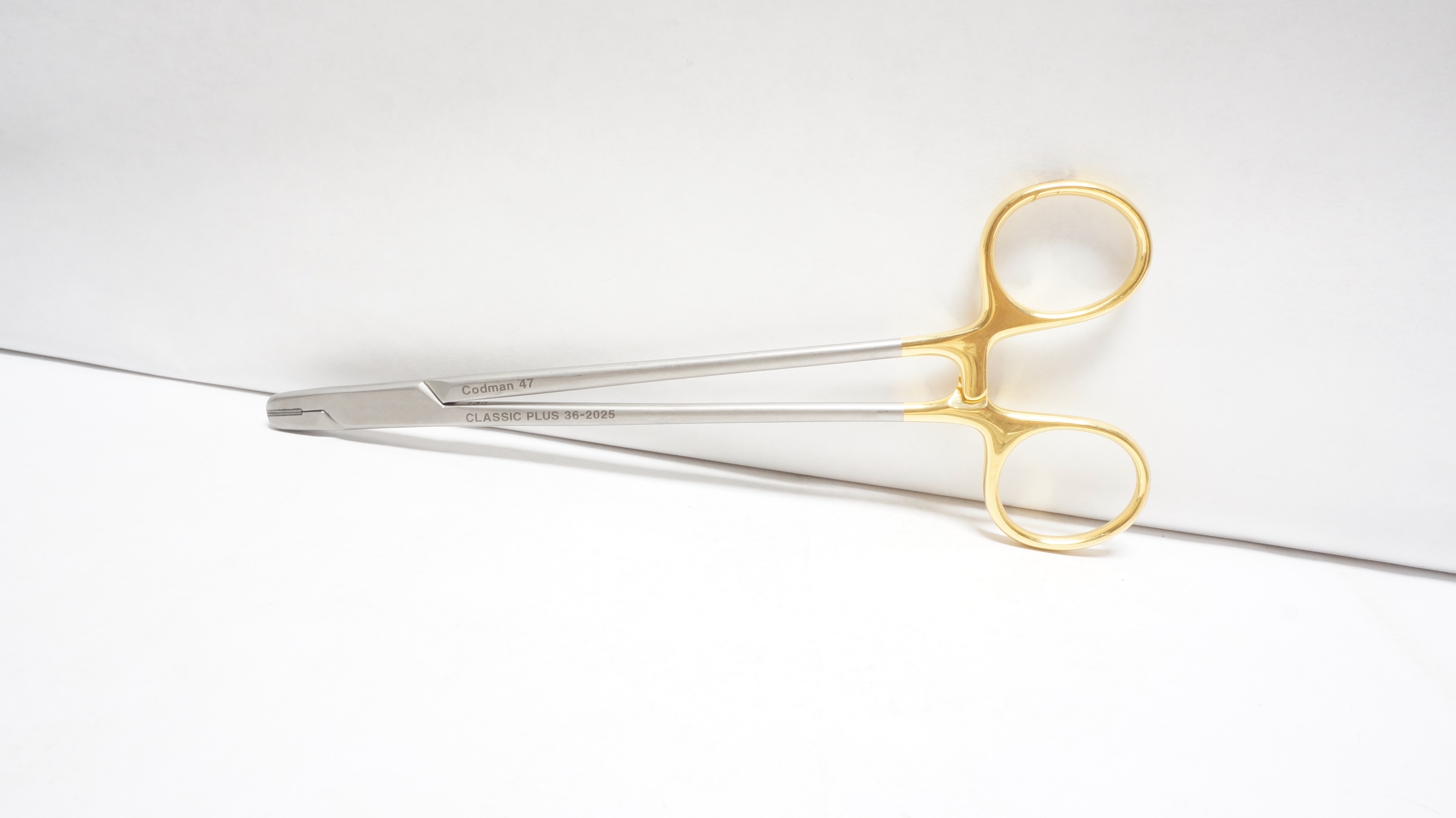 Codman 36-2025 Sternal Classic Plus Needle Holder