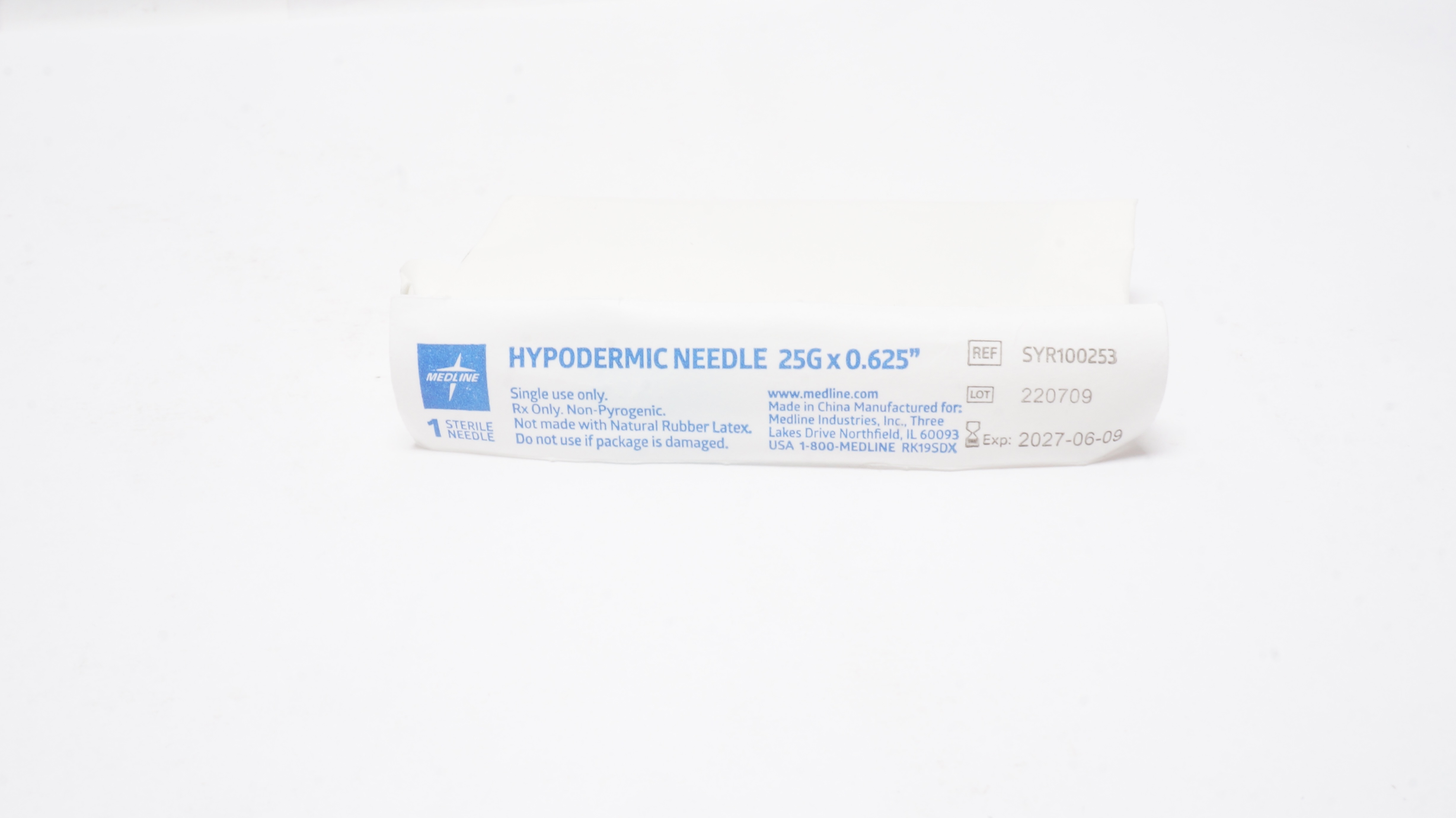 Medline SYR100253 Hypodermic Needle 25G x 0.625In