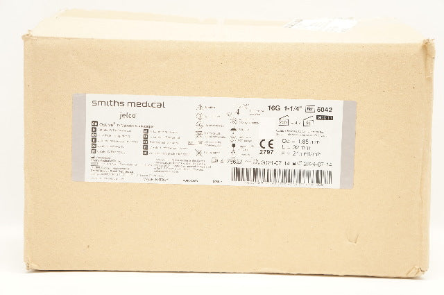 Smiths Medical 5042 Jelco Optiva IV Cath. Radiopaque 16G x 1 1/4inch- Box of 200